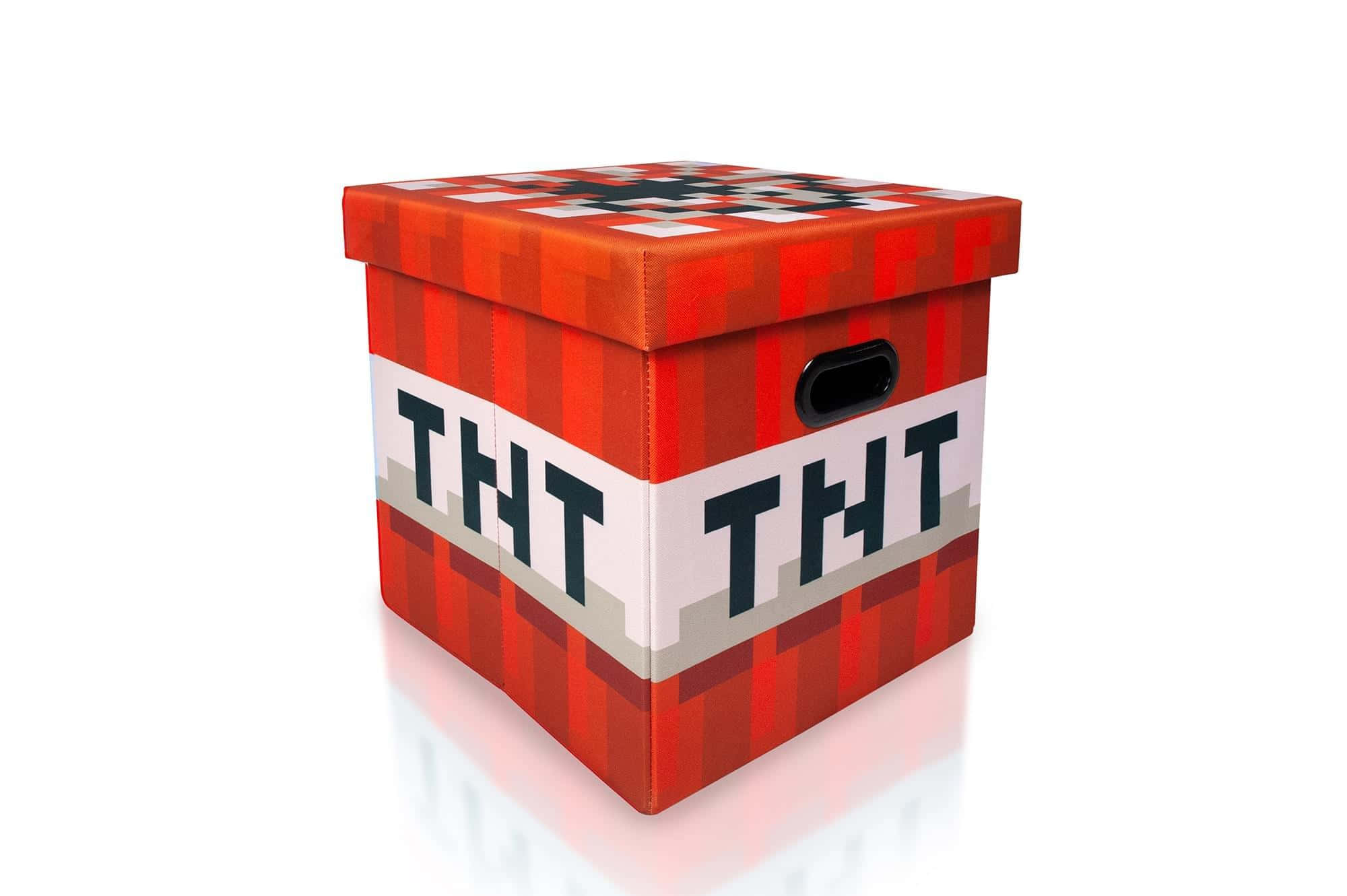 遊戲 桌布 壁紙 — 一個來自Minecraft的像素化紅色TNT盒，帶有黑色文字和黑色手柄，背景為白色。