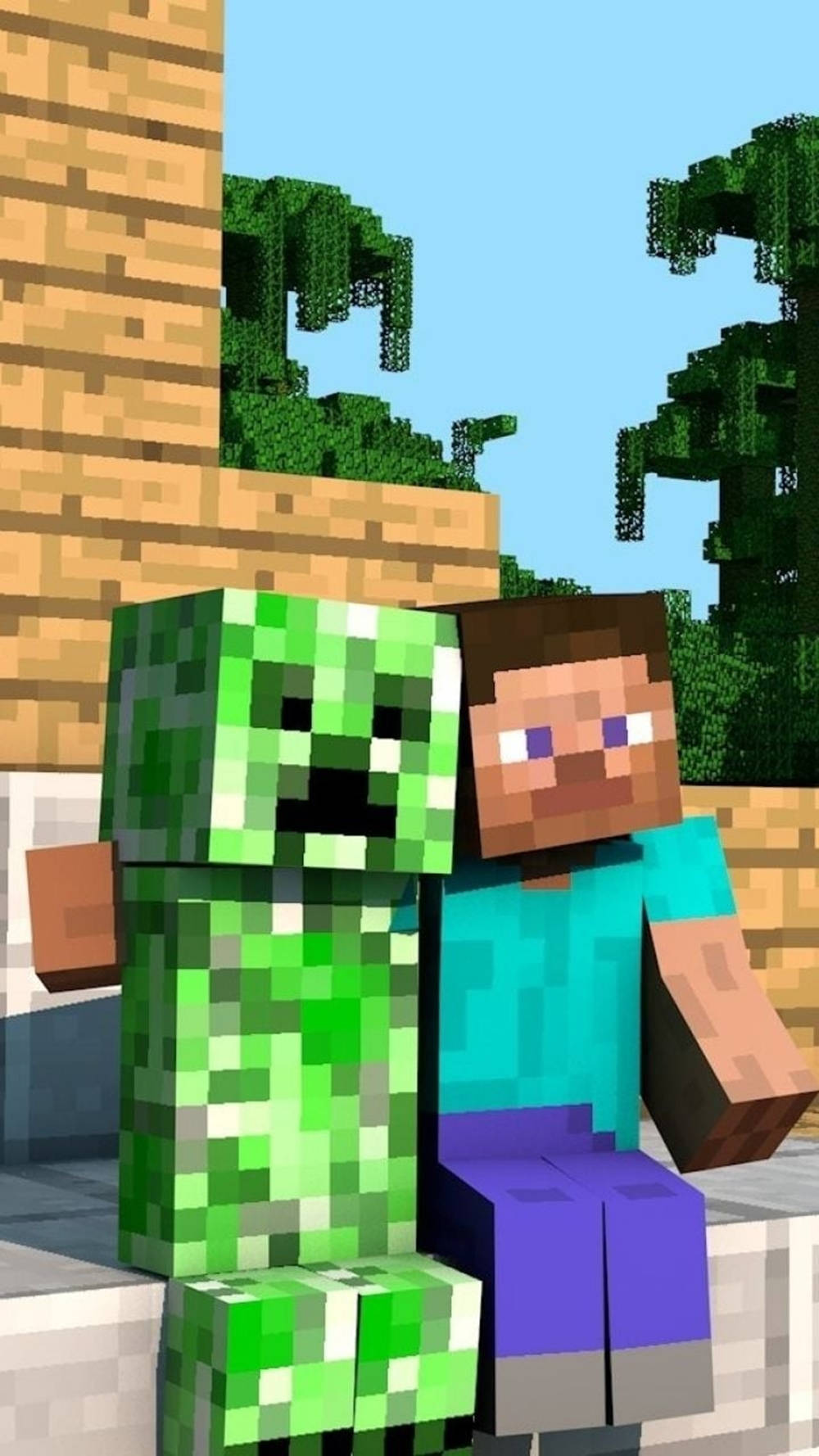 我的世界苦力怕 桌布 壁紙 — 一個像素化的 Minecraft 苦力怕和 Steve 並排坐在石塊上，背景是晴朗的藍天和方塊狀的樹木。