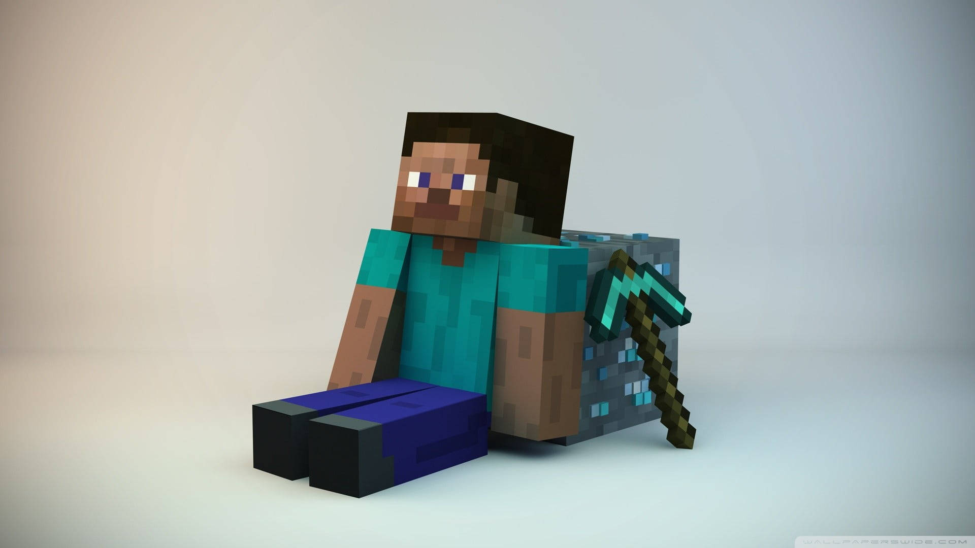 我的世界 史蒂夫 桌布 壁紙 — 一個像素化的Minecraft角色平靜地坐著，手持鑽石鎬，背景是柔和的漸變色。