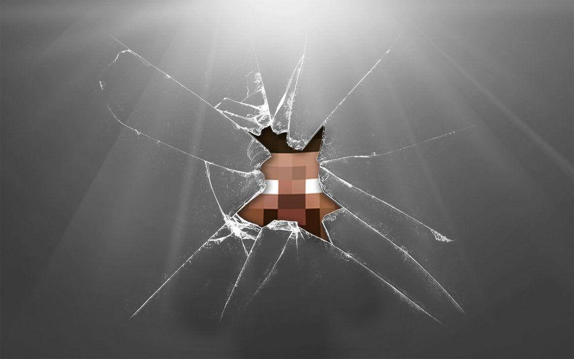 電玩遊戲 桌布 壁紙 — 一個像素化的Minecraft角色透過破裂的玻璃窗格窺視，背後有光線迸發。