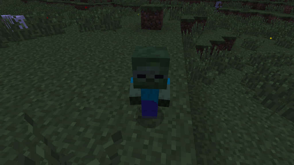 Minecraft Zombie 桌布 壁紙 — 一個像素化的殭屍站在昏暗的草地上，背景有紅石磚和發光的蘑菇。