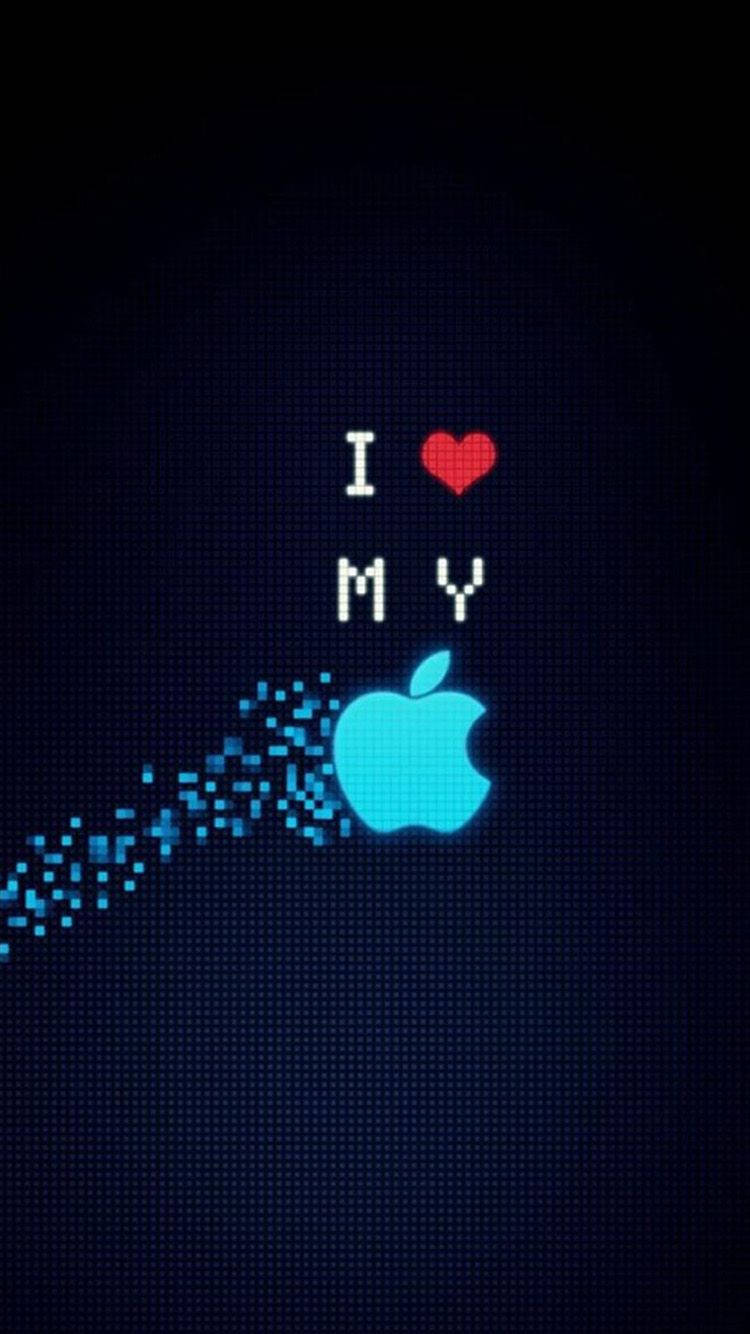iPhone 桌布 壁紙 — 一個像素化的藍色Apple標誌，後面有「I ❤️ MY」的文字軌跡，背景是深色數位螢幕。