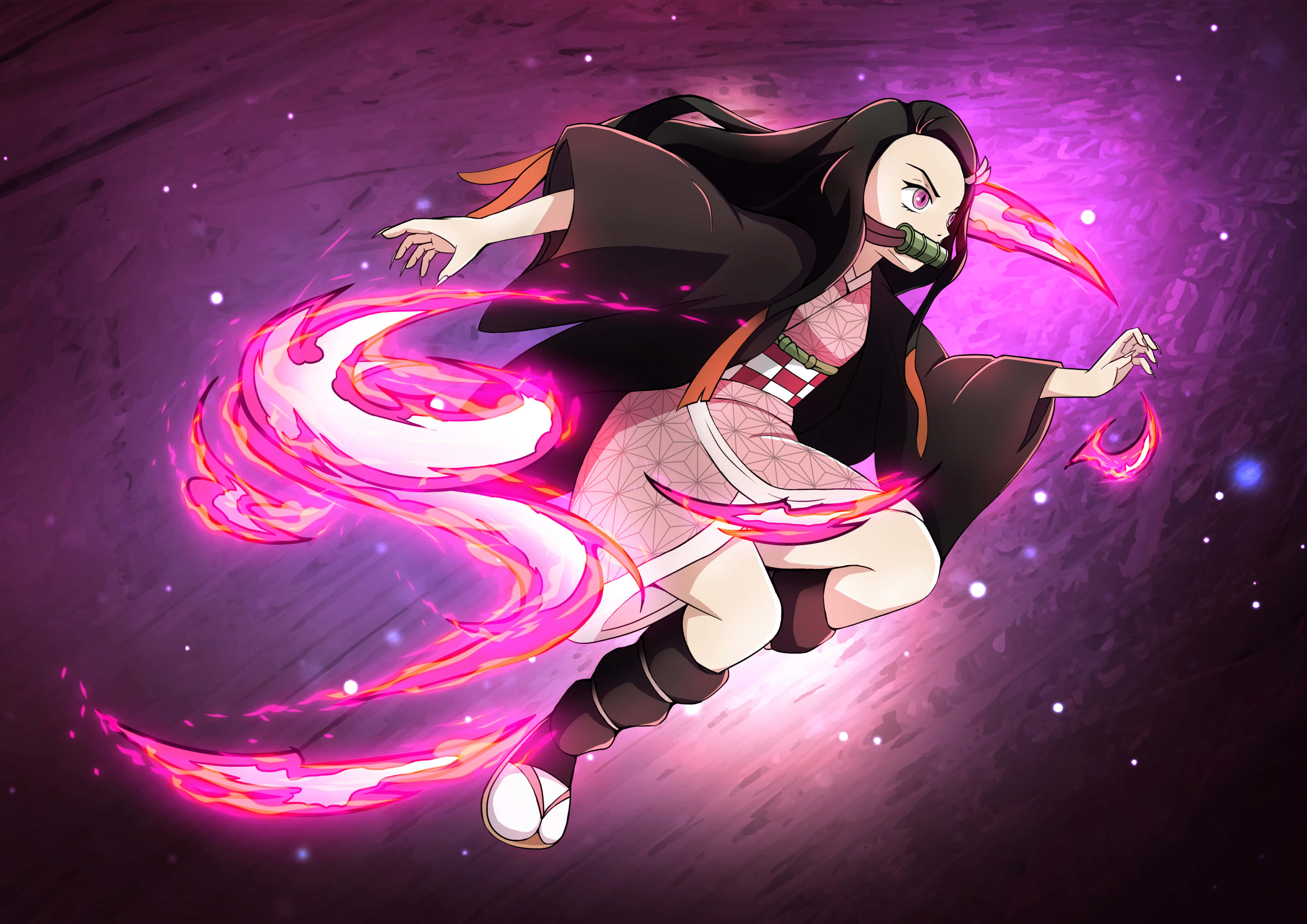 Cool Nezuko 桌布 壁紙 — 一個充滿動感的動漫女孩，長長的黑髮，粉紅色的火焰般能量在充滿活力的紫色宇宙背景中圍繞她旋轉。