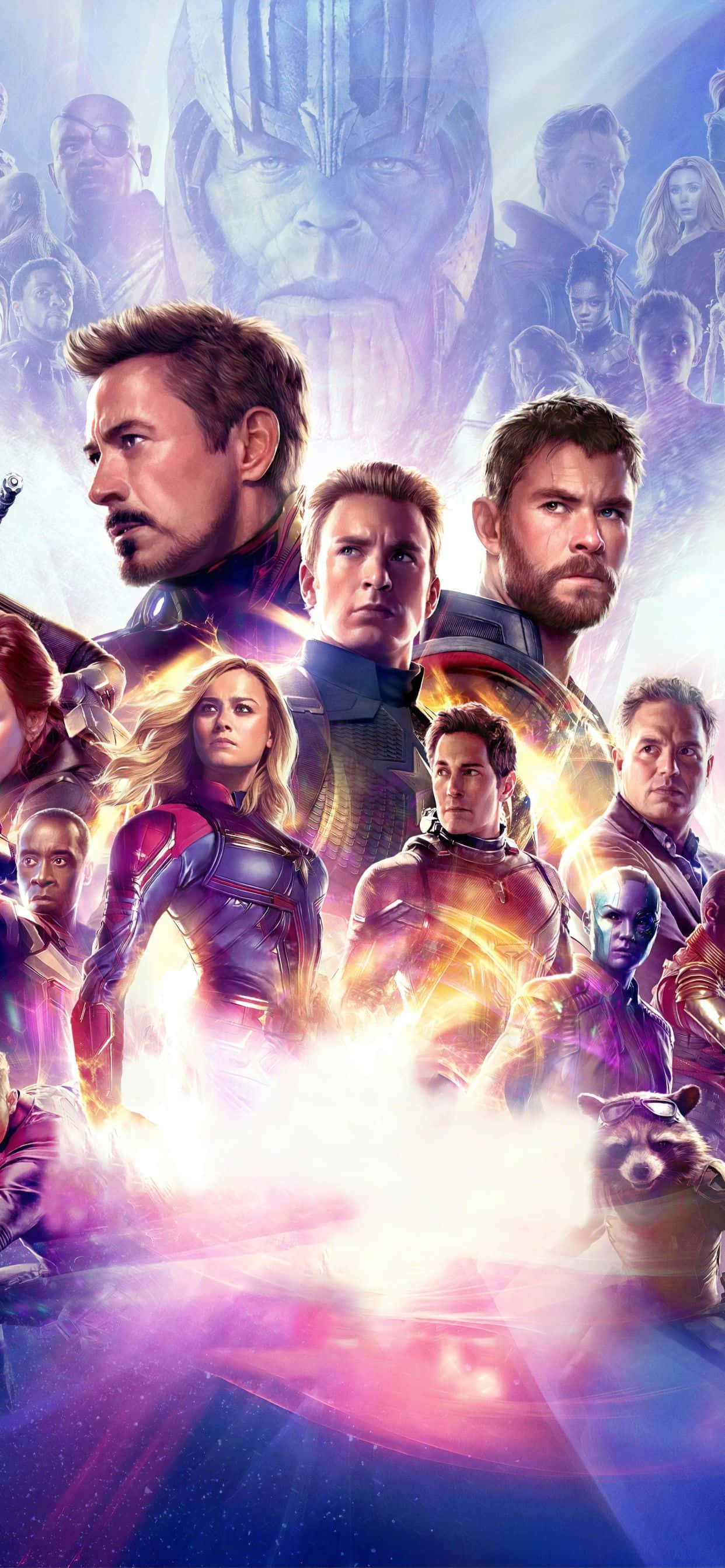 Avengers Endgame iPhone 桌布 壁紙 — 一個充滿動感的超級英雄組合，索爾和鋼鐵人位於中央，背景是宇宙，薩諾斯在上方虎視眈眈。