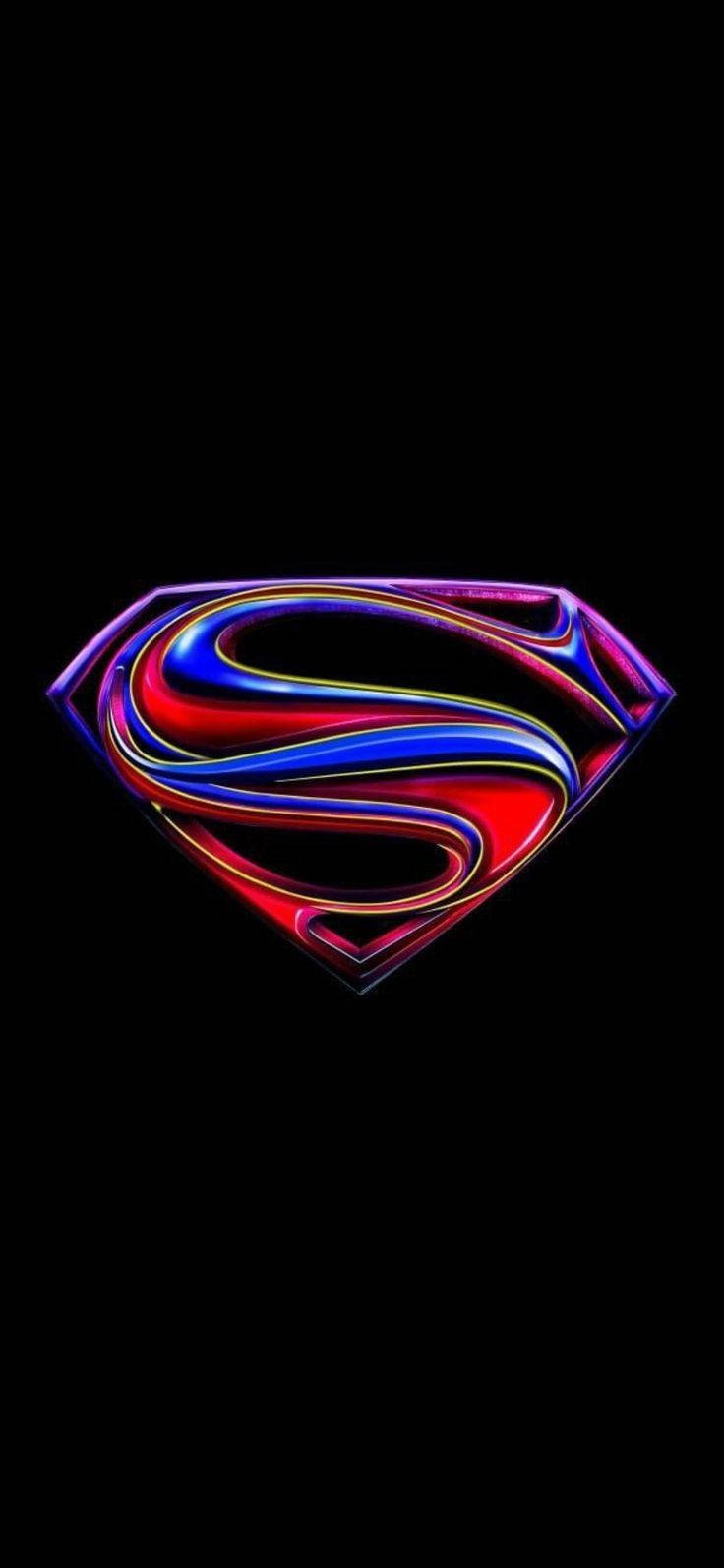 superman symbol iPhone 桌布 壁紙 — 一個充滿活力、光澤的超人標誌，帶有旋轉的紅色、藍色和紫色色調，在純黑色背景上發光。