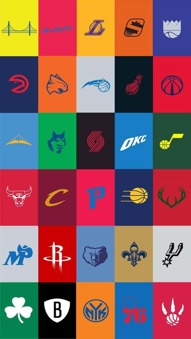 彩色背景上的NBA球隊標誌網格。