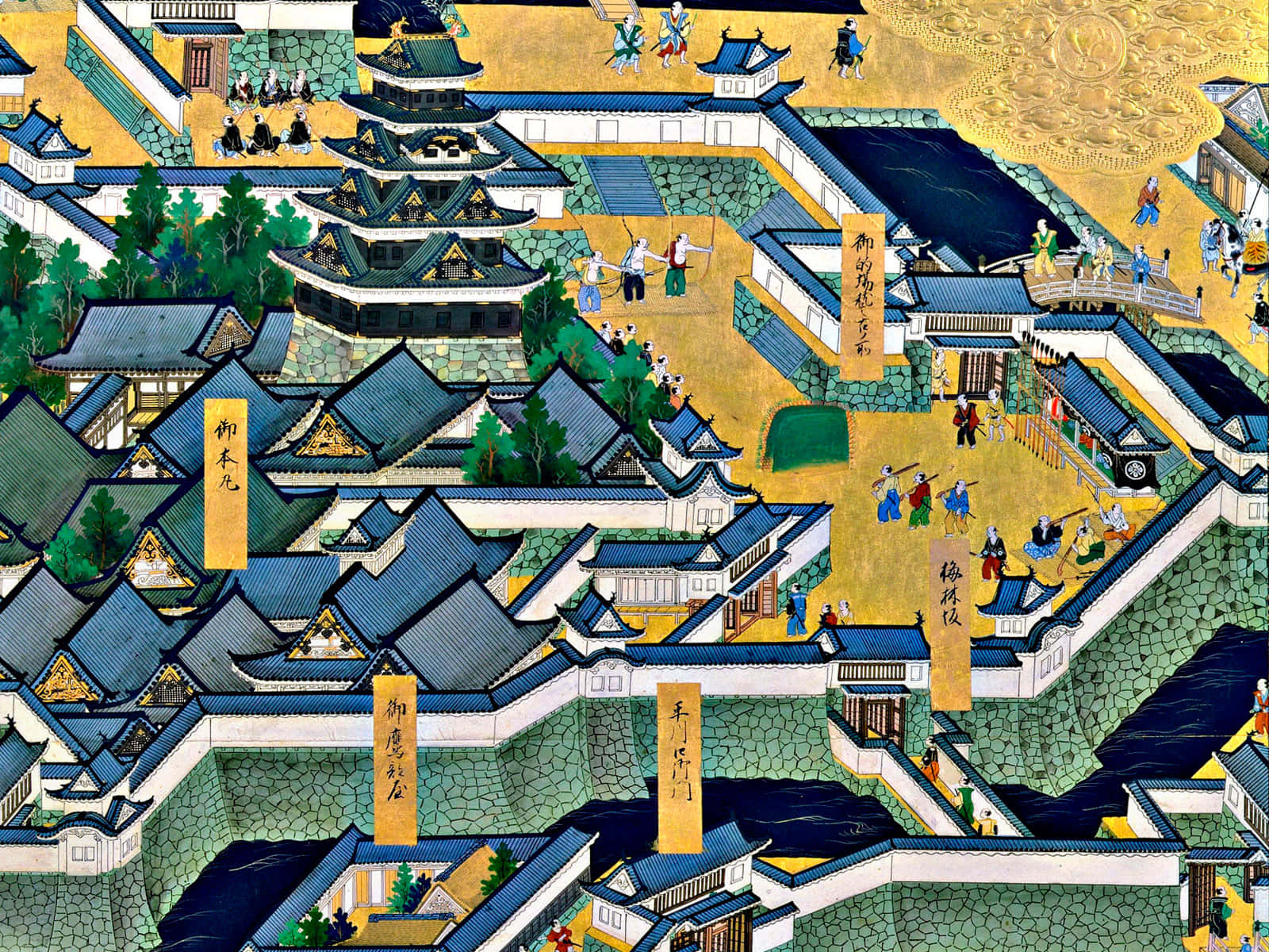 Tokugawa 桌布 壁紙 — 一個充滿活力的傳統日本城下町，人們穿著色彩繽紛的長袍，穿梭於藍頂建築和金色小徑之間。