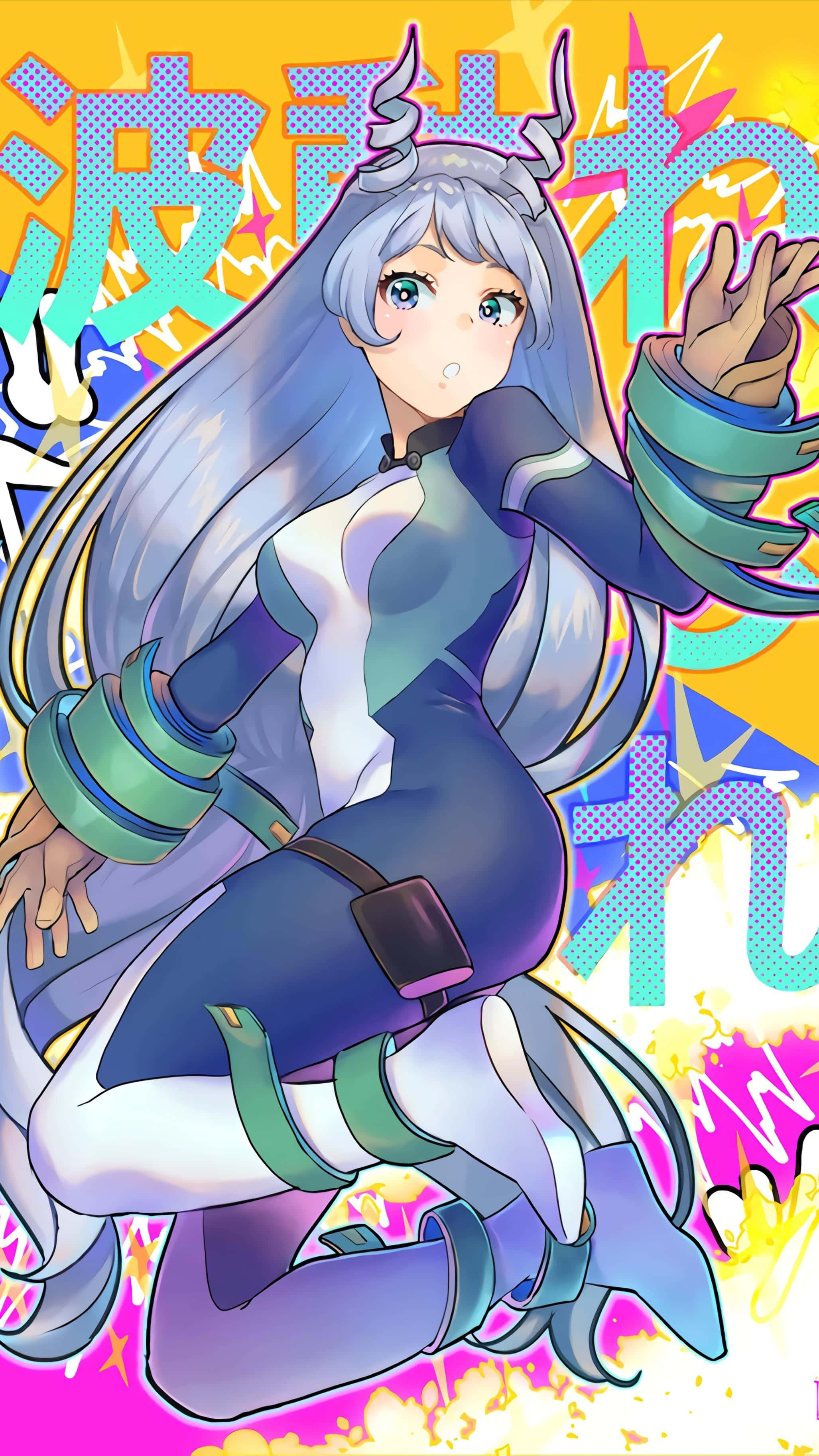 Nejire Hado 桌布 壁紙 — 一個充滿活力的動漫女孩，銀色頭髮和角，在色彩繽紛、風格化的背景前擺出動態姿勢，背景上有日文字。