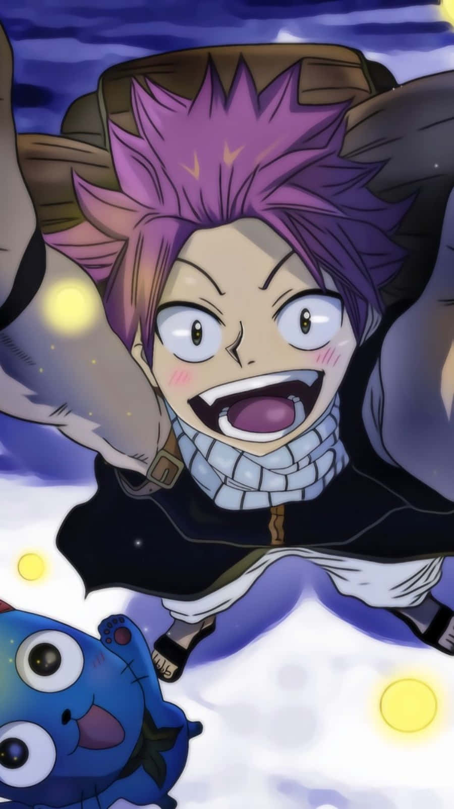 natsu dragneel 桌布 壁紙 — 一個充滿活力的動漫角色，擁有尖刺的紫色頭髮和圍巾，在星空下快樂地跳躍，伴隨著發光的球體和一個藍色生物。