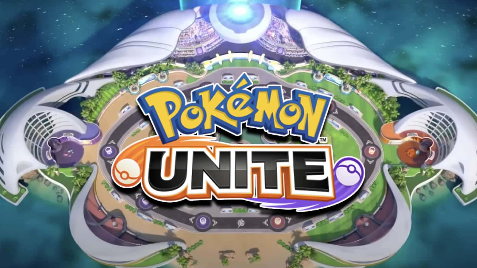Pokemon Stadium 桌布 壁紙 — 一個充滿活力的卡通風格體育場，帶有發光的藍色天空，圓形競技場上方中央有 Pokémon Unite 標誌。