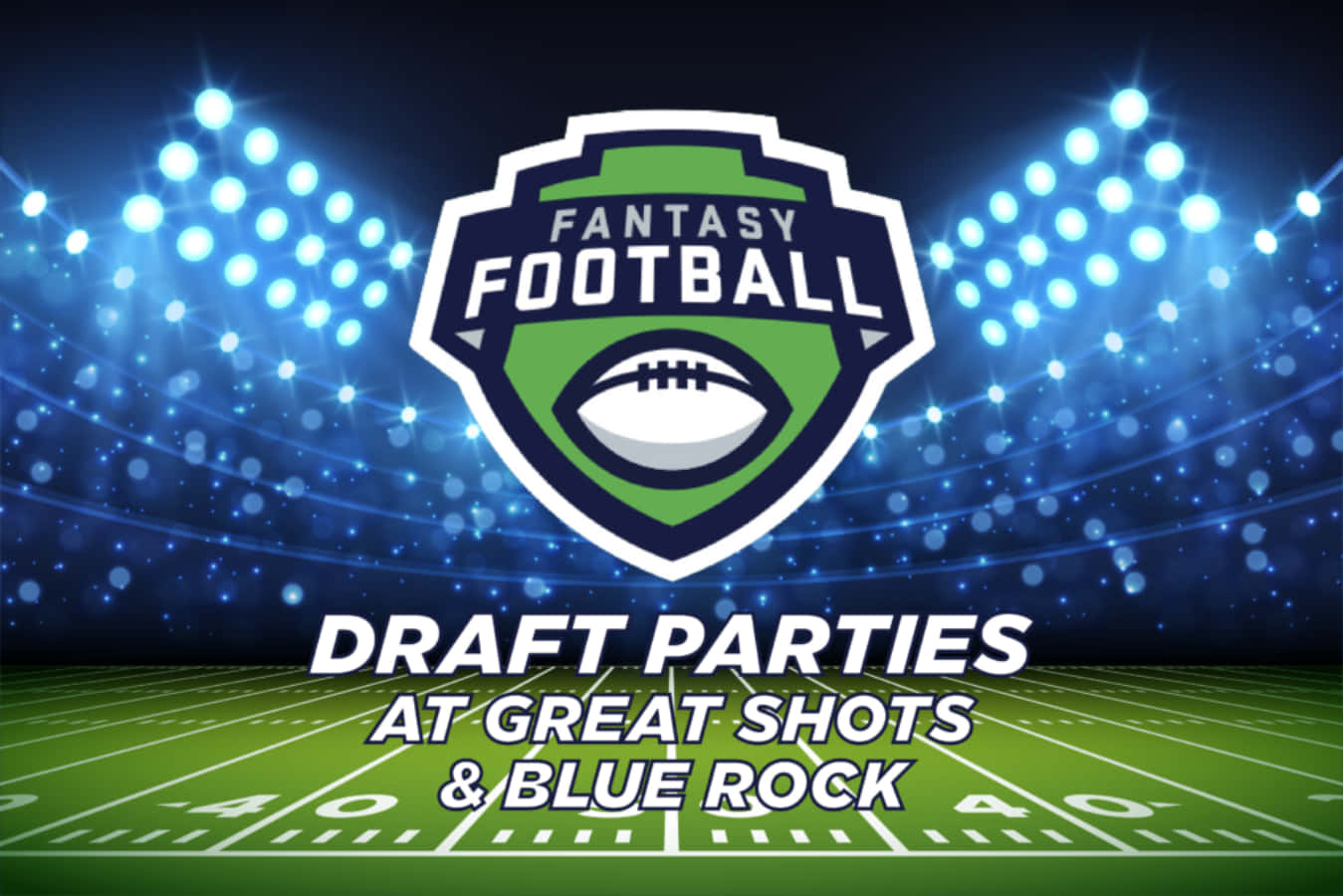 fantasy football 桌布 壁紙 — 一個充滿活力的夢幻足球標誌，以發光的體育場地為中心，在明亮的藍色燈光下，文字宣傳選秀派對。