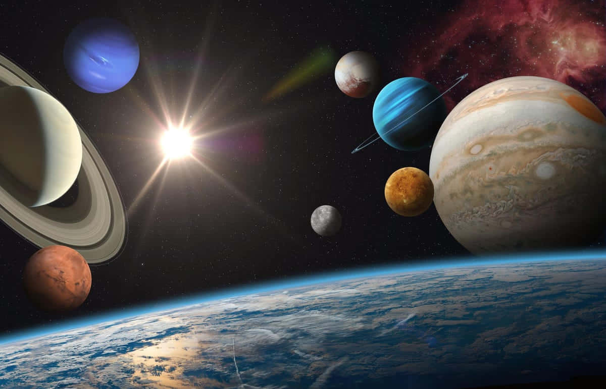 太陽系 桌布 壁紙 — 一個充滿活力的宇宙場景，展示地球彎曲的地平線，明亮的太陽和多個色彩繽紛的行星，包括土星和木星，漂浮在深空中。