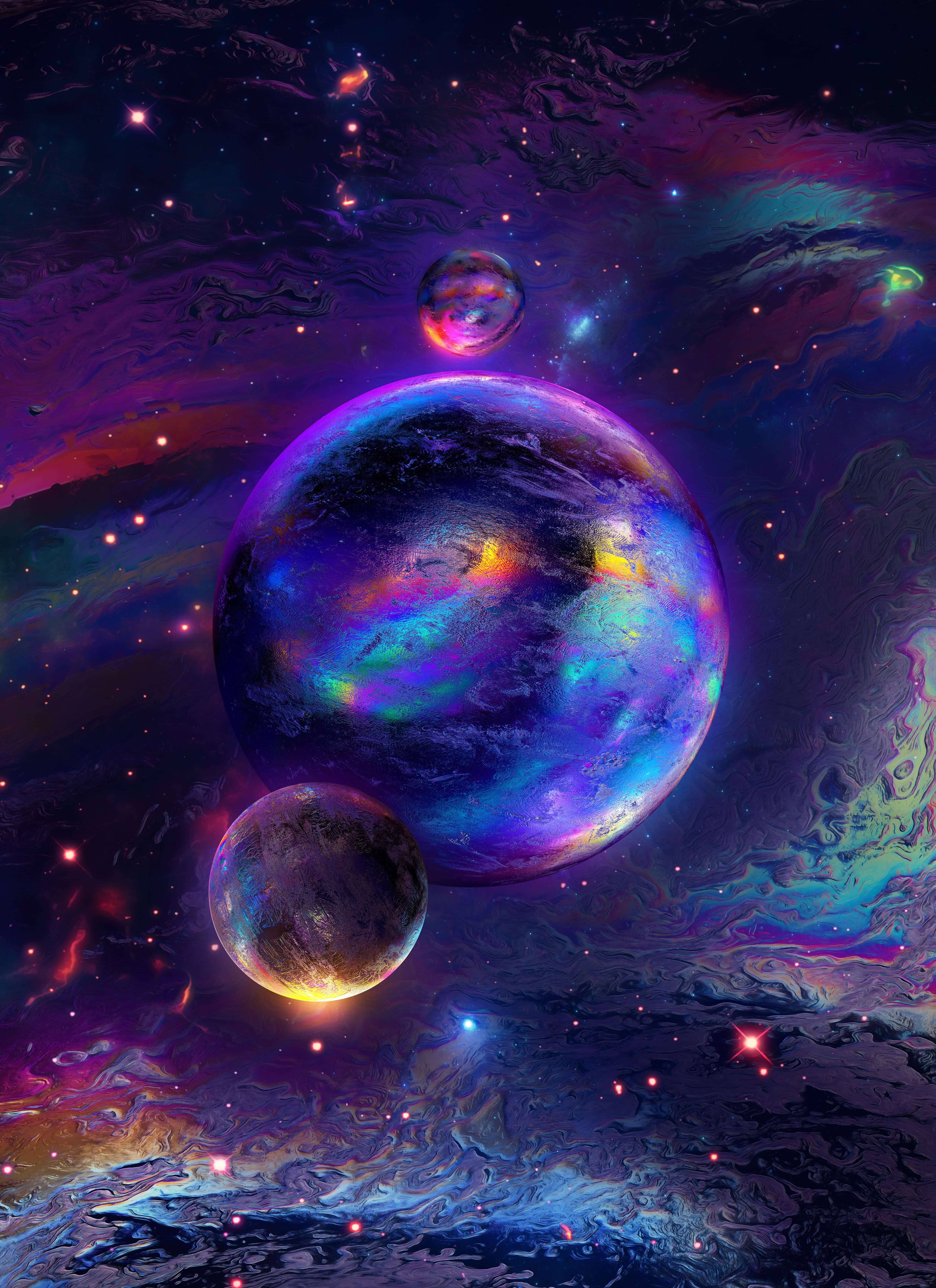 彩虹美學 桌布 壁紙 — 一個充滿活力的宇宙場景，有發光的行星和旋轉的星雲，在星空下呈現深紫色、藍色和粉紅色調。
