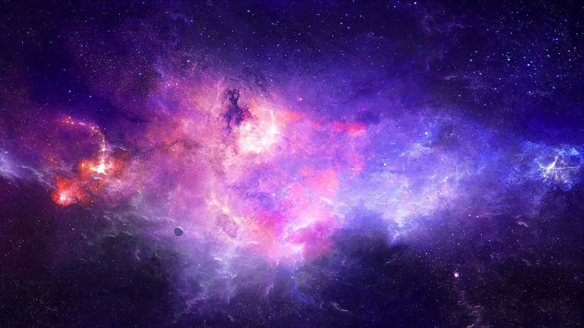 Pastel Galaxy 桌布 壁紙 — 一個充滿活力的宇宙星雲，紫色、粉紅色和橙色的氣體在星空中旋轉，附近有一顆小行星。
