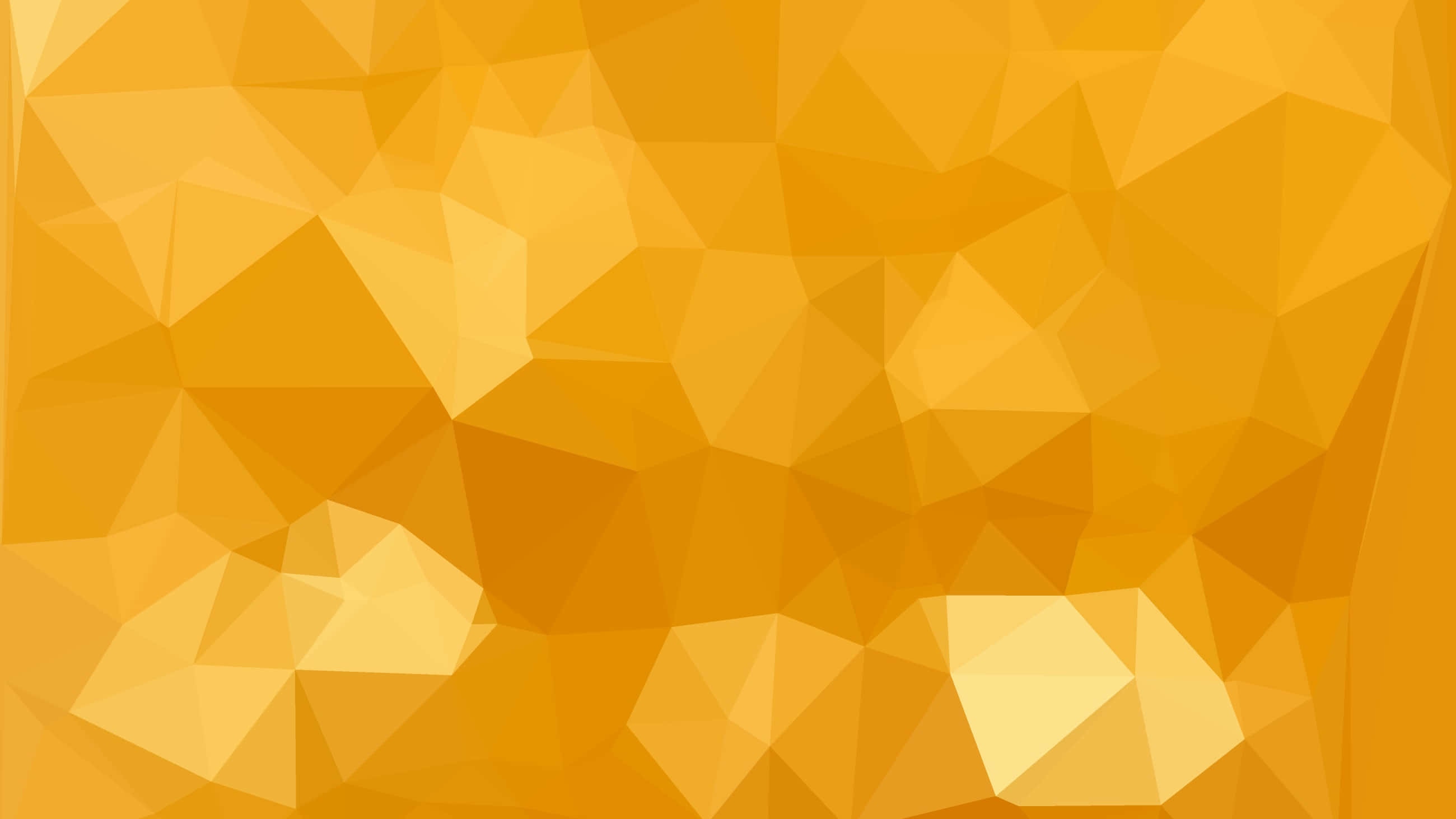 Yellow Geometric 桌布 壁紙 — 一個充滿活力的抽象背景，由金黃色的多邊形面組成，帶有柔和漸變和幾何深度。