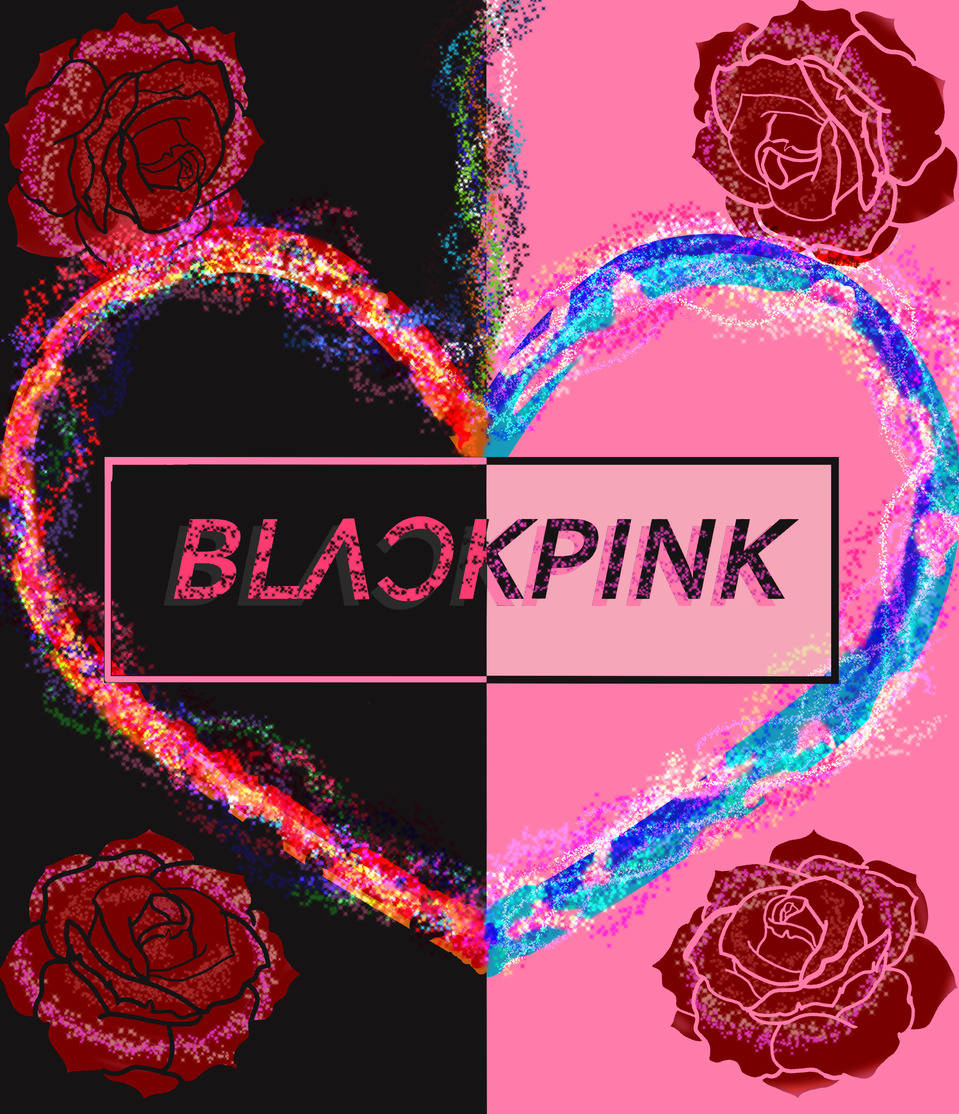 BLACKPINK 標誌 桌布 壁紙 — 一個充滿活力的數位心形，帶有閃爍的軌跡，將黑色和粉紅色的背景一分為二，周圍環繞著玫瑰和文字 BLACKPINK。