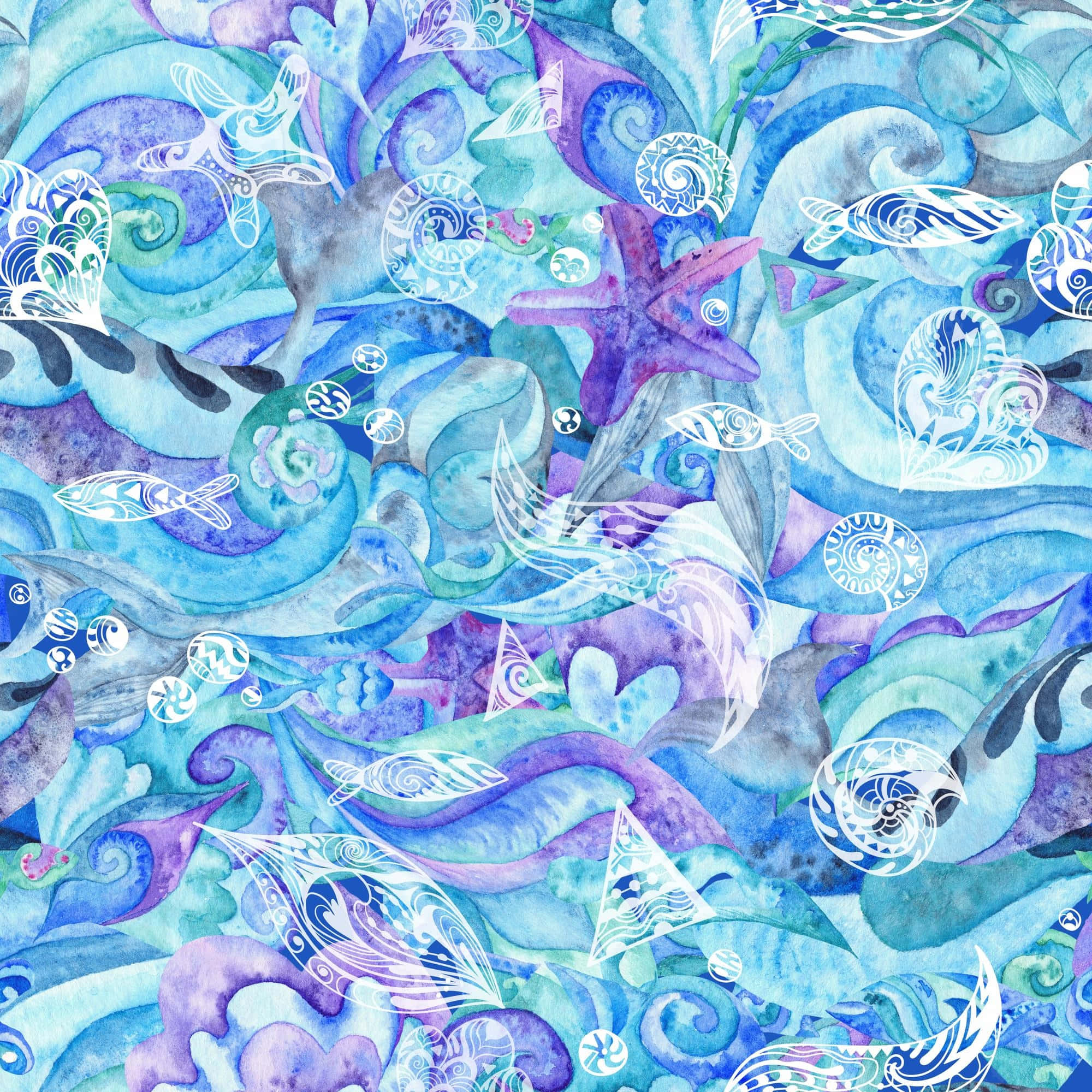 Nautical 桌布 壁紙 — 一個充滿活力的水彩圖案，描繪旋轉的海浪，搭配海星、貝殼和魚類，採用藍色、紫色和藍綠色調。
