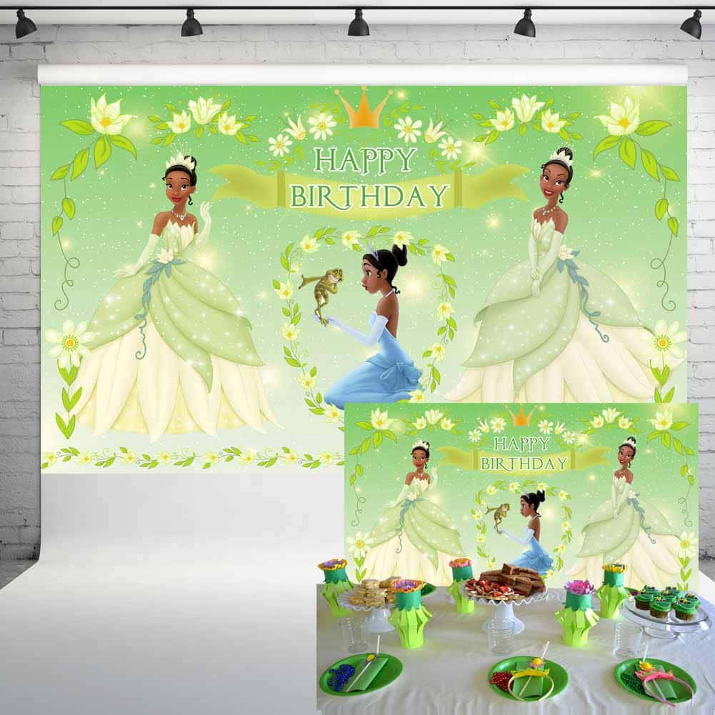 princess and the frog 桌布 壁紙 — 一個充滿活力的生日背景， featuring 迪士尼的Tiana，配有花環和以綠色為主題的派對食物慶祝餐桌。