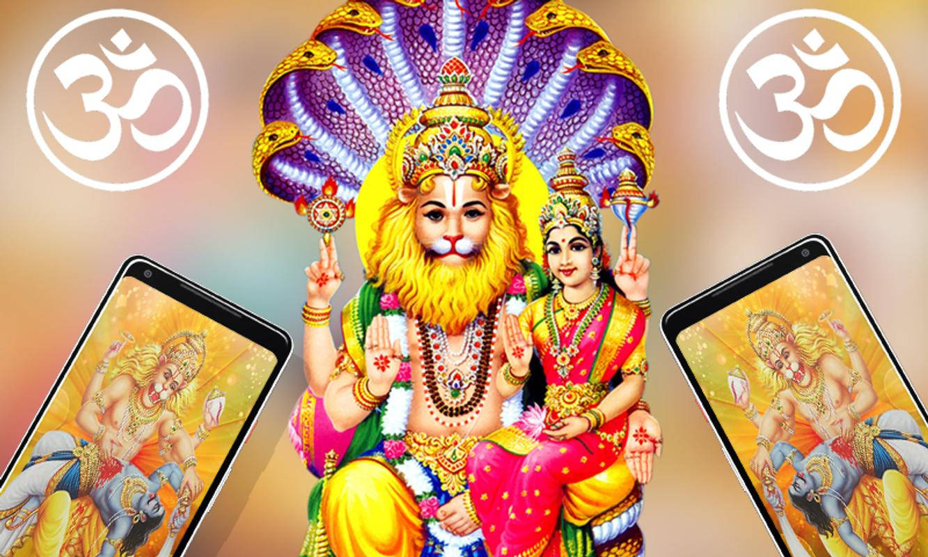 Lakshmi 桌布 壁紙 — 一個充滿活力的神聖情侶，獅頭神祇和女神佩戴金色珠寶，在紫色蛇頭罩下，兩側是顯示印度教神祇的智能手機。