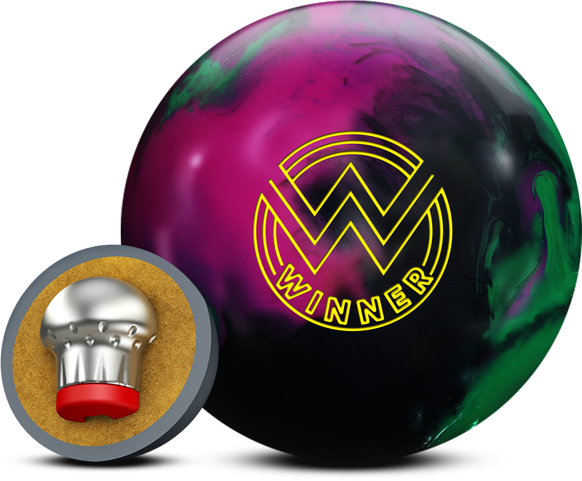 ball 桌布 壁紙 — 一個充滿活力的紫色和綠色大理石紋保齡球，帶有發光的黃色「WINNER」標誌，放在沙灘上的廚師帽旁邊。