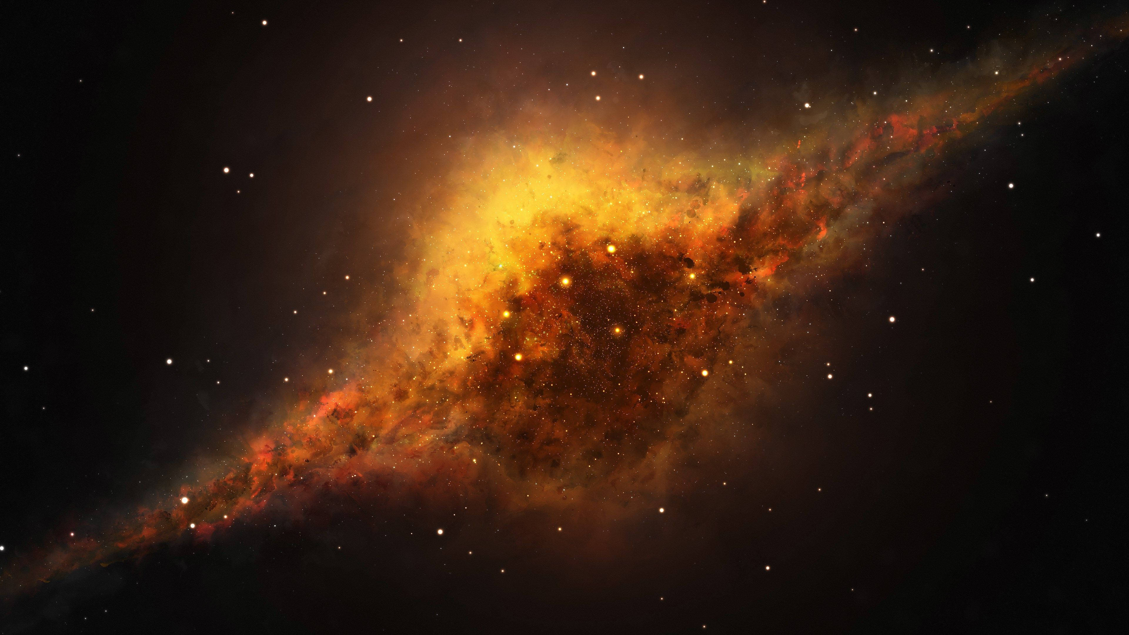 MacBook Pro 4K 桌布 壁紙 — 一個充滿活力的螺旋星系，在佈滿星星的宇宙虛空中，散發出火熱的橙色和黃色星雲光芒。