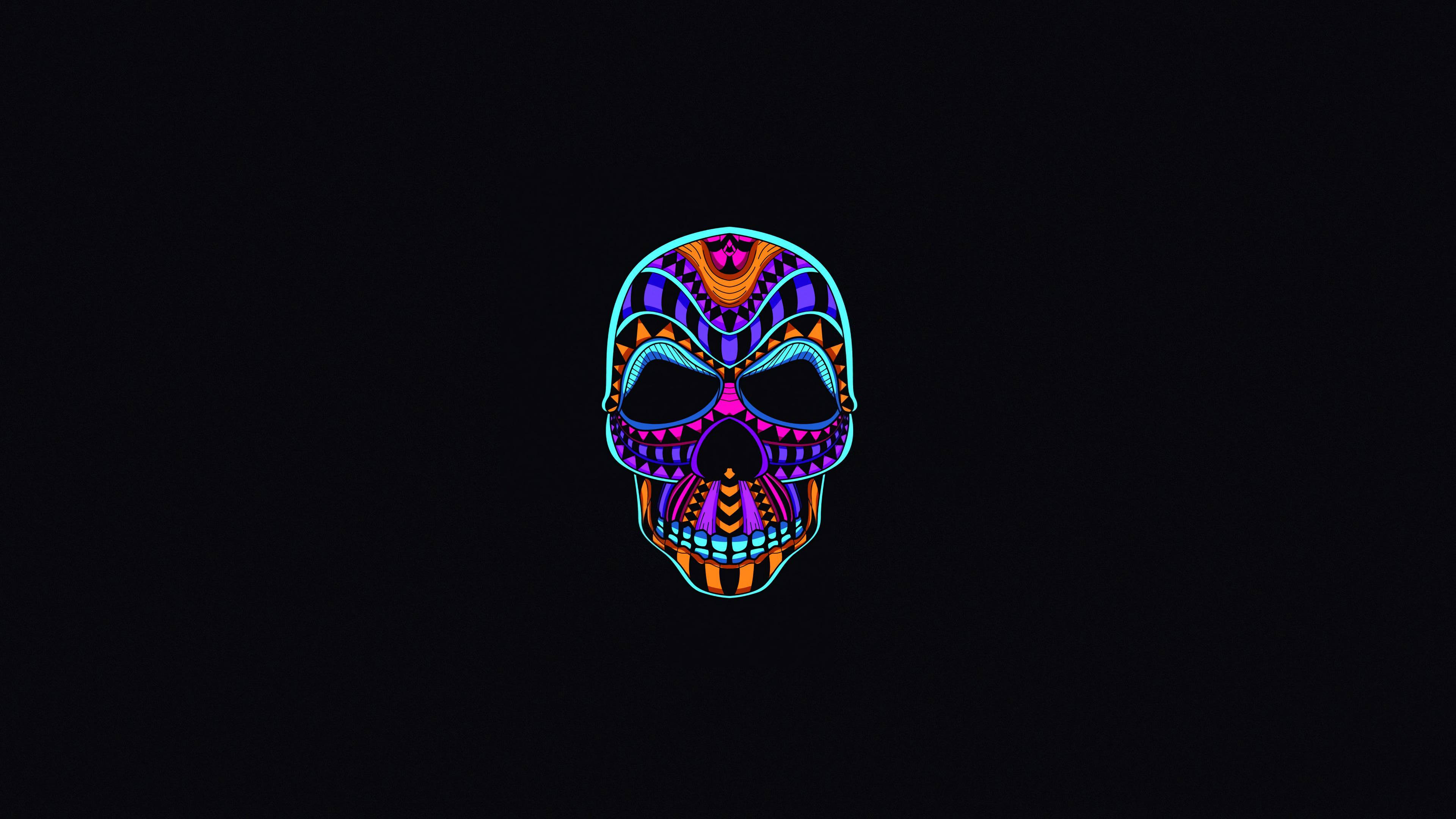 Black Skull 桌布 壁紙 — 一個充滿活力的霓虹色骷髏頭，帶有複雜的幾何圖案，在純黑色背景上發光。
