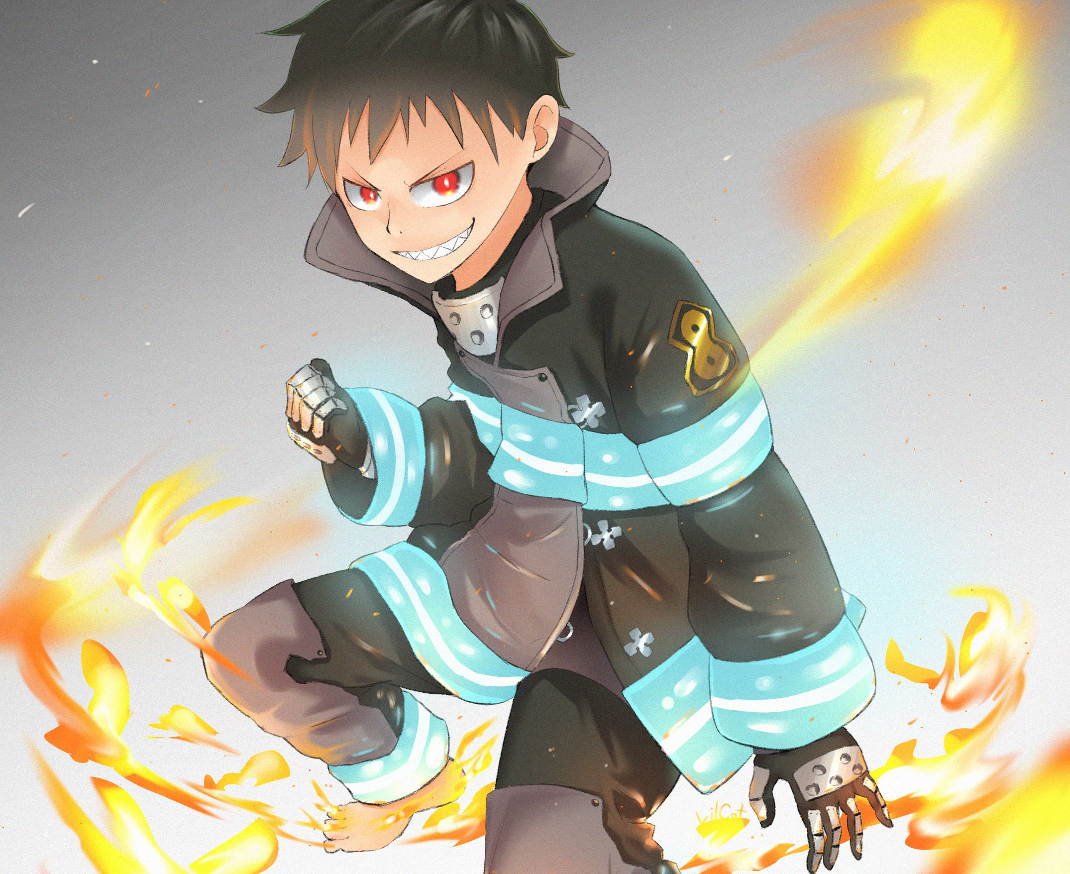 Shinra 桌布 壁紙 — 一個充滿火焰的動漫消防員，紅色的眼睛和從手中噴發的熾熱火焰，擺出動態姿勢。