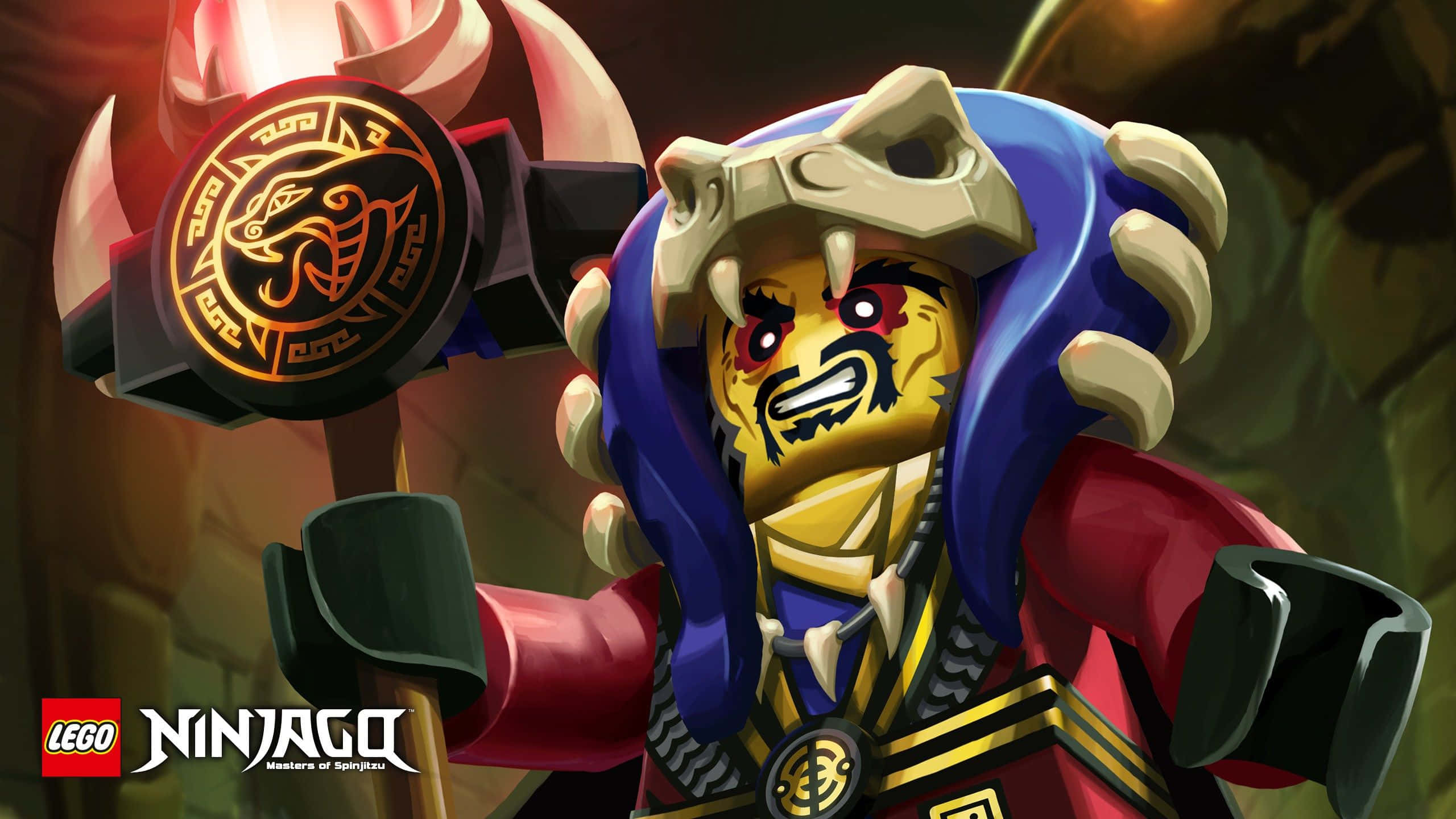 Ninjago 桌布 壁紙 — 一個兇猛的LEGO旋風忍者角色，藍色頭髮和骷髏頭盔，在黑暗洞穴中揮舞著發光的金色武器。