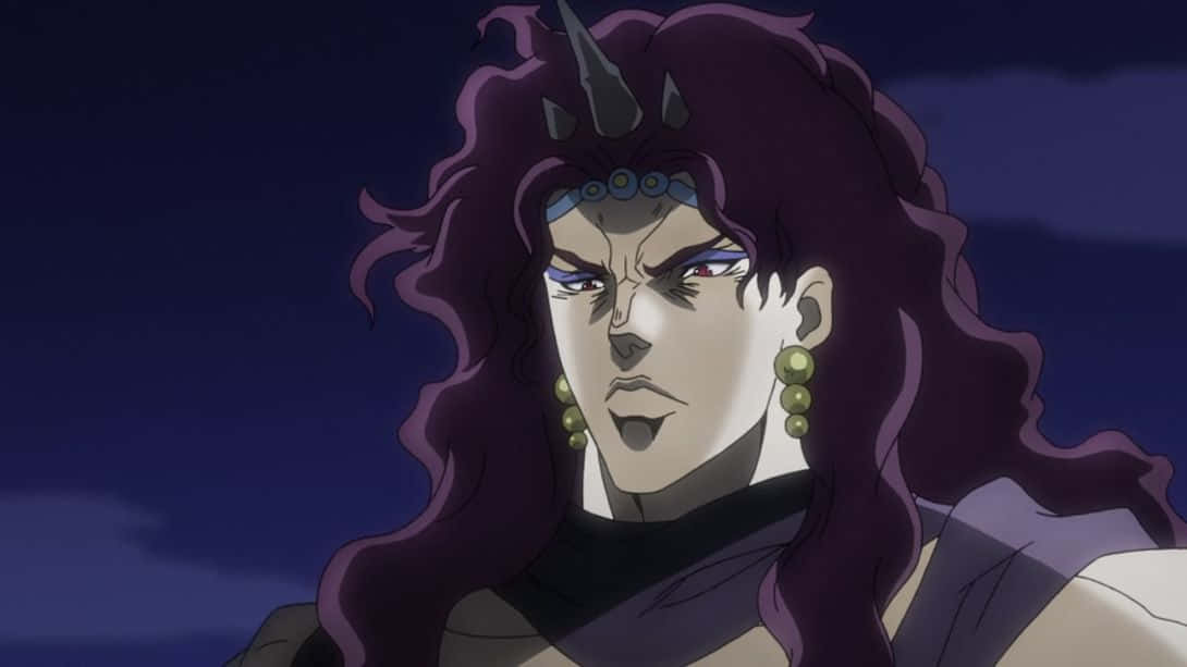 Jojo's Bizarre Adventure Kars 桌布 壁紙 — 一個兇猛的動漫角色，紫色頭髮和角，在黑暗的夜空下強烈地凝視。