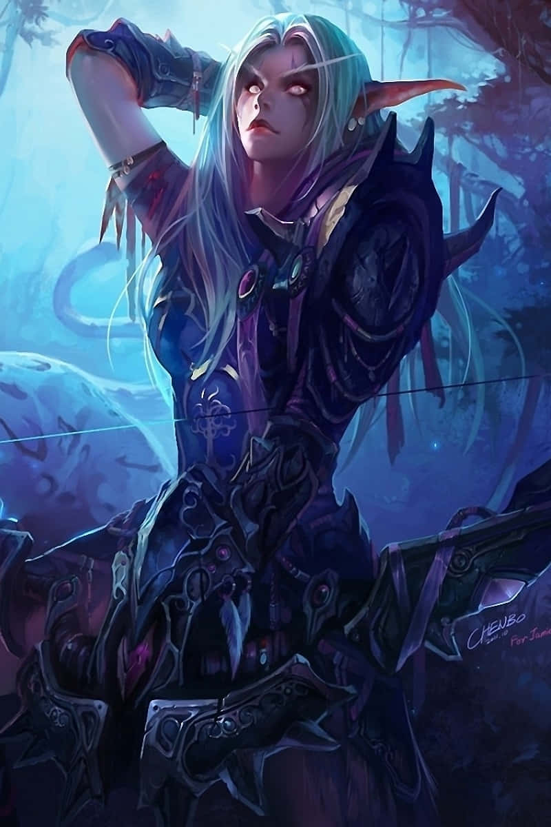 iPhone X Hearthstone 桌布 壁紙 — 一個兇猛的精靈戰士，擁有發光的紅眼睛和長長的銀色頭髮，站在神秘的森林中，在暮光藍光下揮舞著弓。