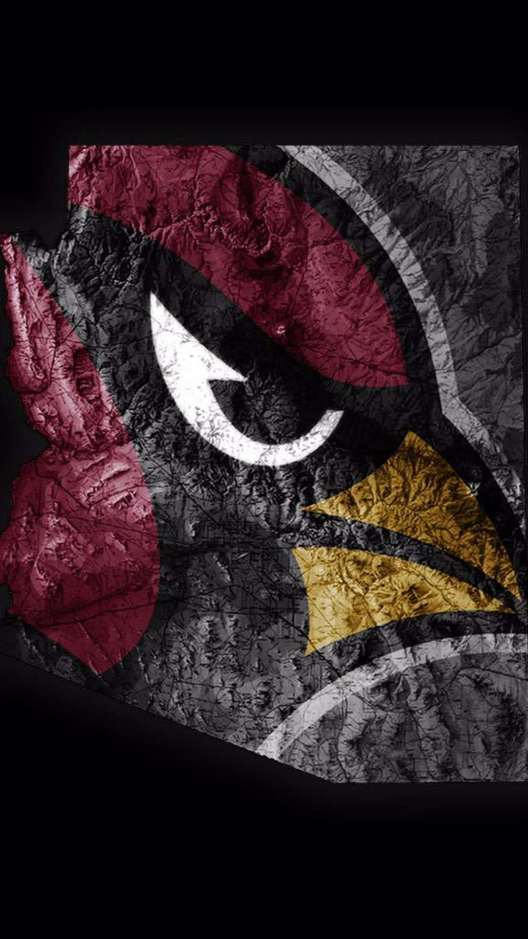 Arizona Cardinals 桌布 壁紙 — 一個兇猛的紅雀吉祥物標誌，帶有栗色、金色和黑色的紋理設計，背景為深色。
