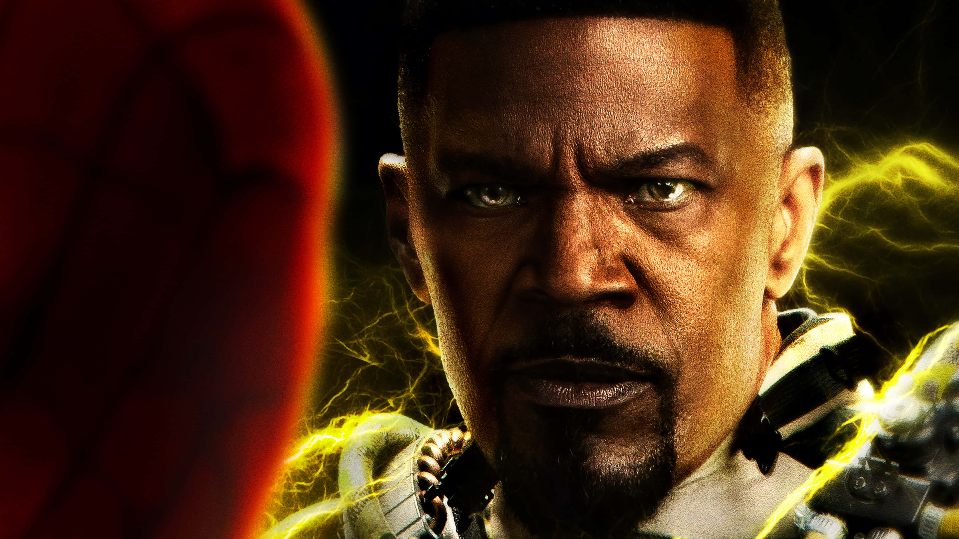 Spider Man No Way Home 桌布 壁紙 — 一個兇猛的近距離特寫，Samuel L Jackson 飾演的 Nick Fury 在黑暗背景中，周圍有黃色電能在噼啪作響。