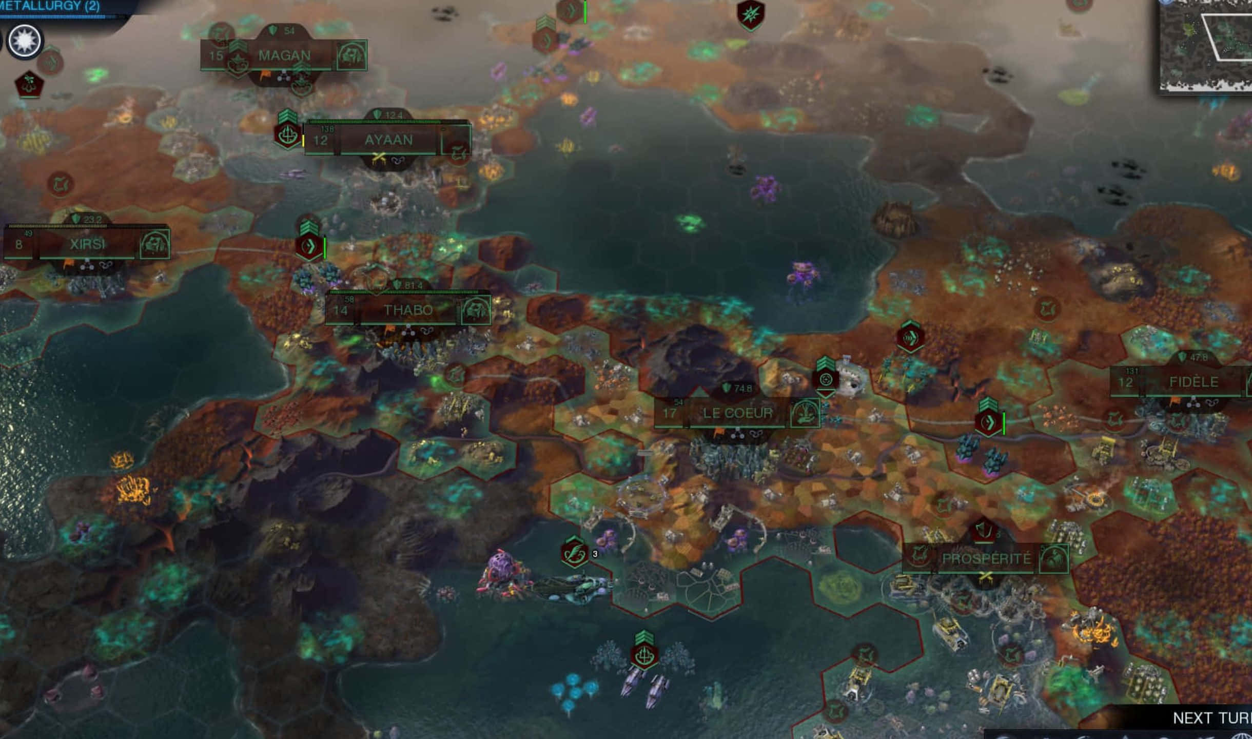 2440x1440 Civilization Beyond Earth 桌布 壁紙 — 一個六角網格策略地圖，在風格化的世界上顯示帶有發光資源圖標和派系名稱的幻想領土。