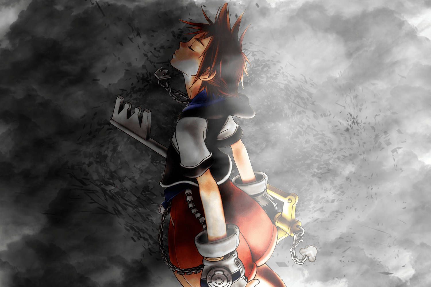 Kingdom Hearts 桌布 壁紙 — 一個刺蝟頭動漫男孩拿著鑰刃，挑釁地站在暴風雨的灰色天空下，鎖鏈纏繞在他的手臂和腿上。