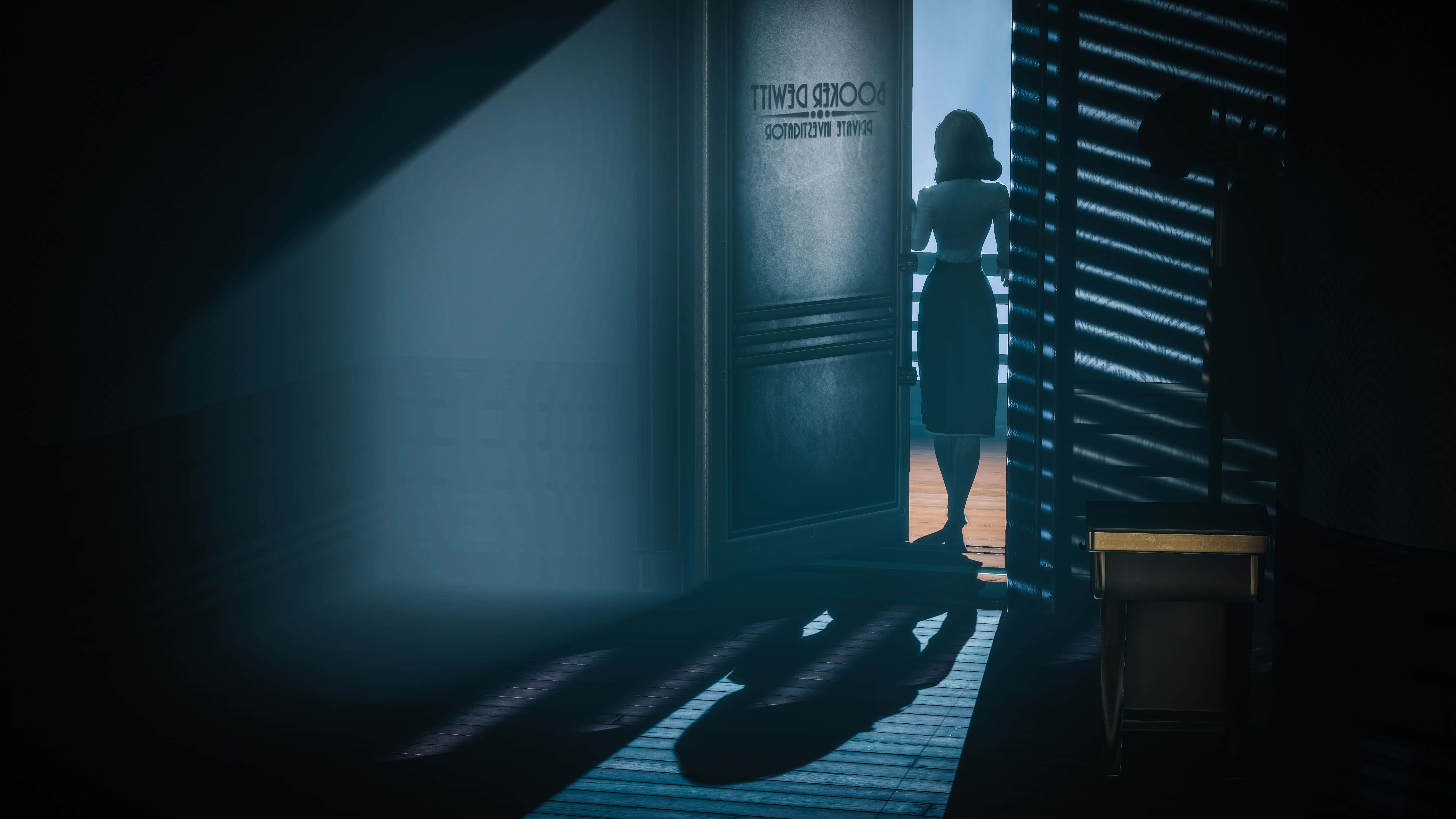 Best Bioshock Infinite 桌布 壁紙 — 一個剪影中的女人站在門口，沐浴在冷藍光中，在條紋地板上投下長長的影子。
