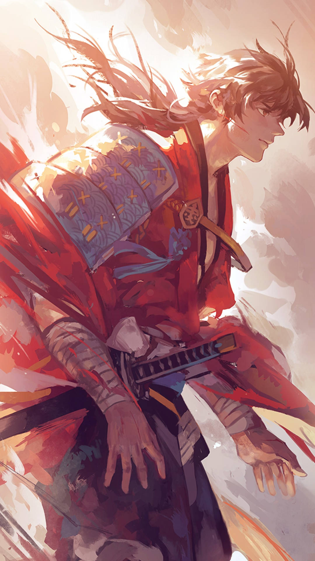 Anime Samurai 桌布 壁紙 — 一個動態的動漫武士戰士，身穿紅色盔甲，飄逸的頭髮和劍，在溫暖發光的背景下擺出姿勢。