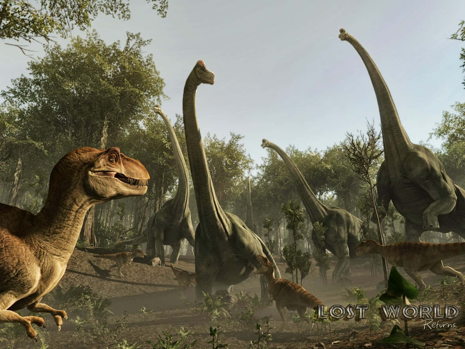 Jurassic World 桌布 壁紙 — 一個動態的史前場景，前景有迅猛龍，霧氣繚繞的森林中有長頸蜥腳類恐龍。