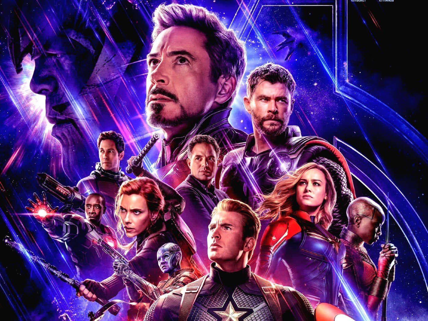 New Avengers 桌布 壁紙 — 一個動態的超級英雄組合肖像，背景是宇宙紫色和藍色星域，帶有發光的能量光束。