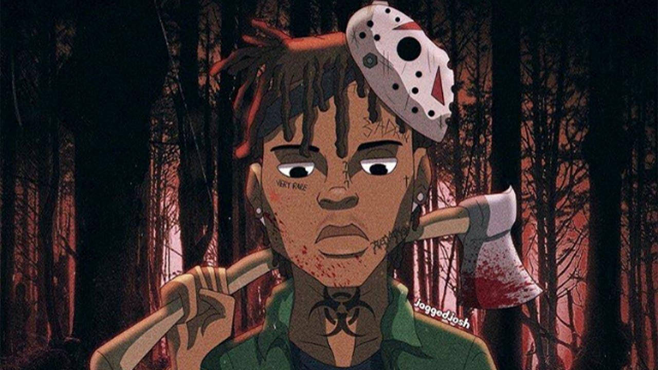 Xxxtentacion Cartoon 桌布 壁紙 — 一個動漫風格的角色，梳著辮子頭，戴著曲棍球面具，在黑暗的森林中手持一把血跡斑斑的斧頭，樹木帶有紅色色調。
