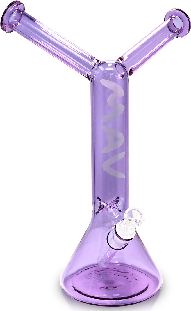 bong 桌布 壁紙 — 一個半透明紫色玻璃水煙槍，帶有Y形臂，機身上刻有'MAV'字樣，置於純黑色背景前。