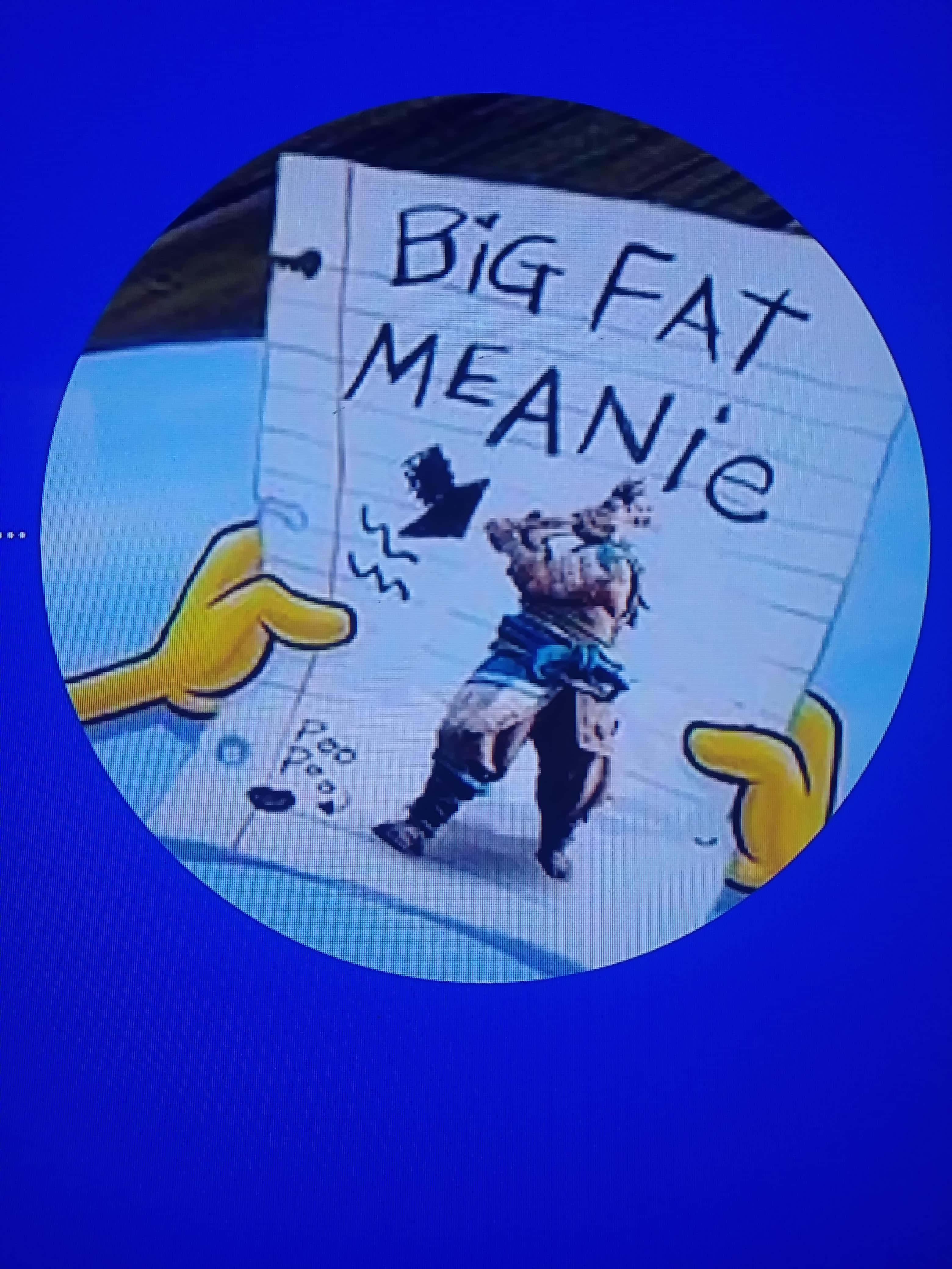 Xbox 桌布 壁紙 — 一個卡通戰士，黃色雙手拿著記事本，上面寫著「BIG FAT MEANIE」，背景為藍色。