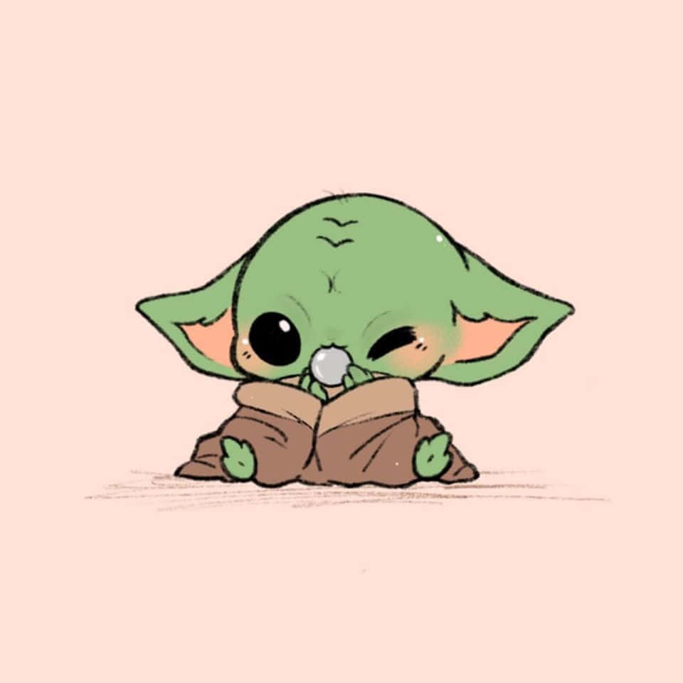 Baby Yoda Aesthetic 桌布 壁紙 — 一個可愛的Q版綠色外星人，有大眼睛和單眼眨眼，坐在粉紅色背景上，抱著一個白色球體。