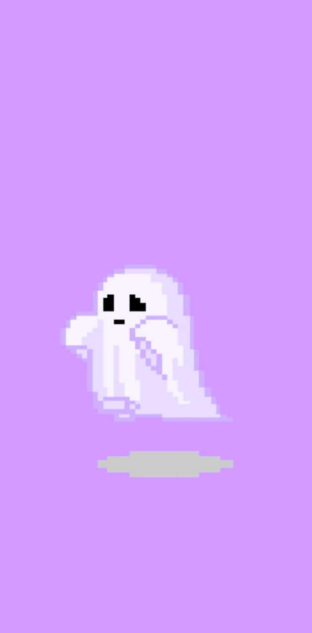 Cute Ghost 桌布 壁紙 — 一個可愛的像素化鬼魂，黑色眼睛，漂浮在純色薰衣草背景上。