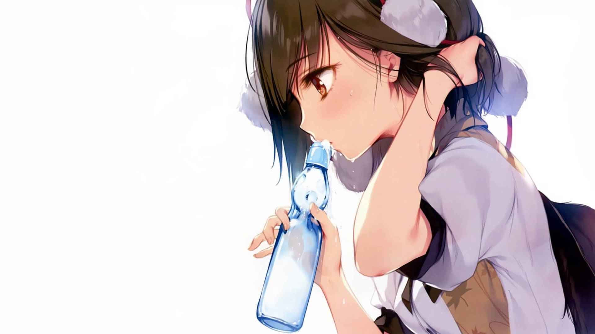 Drinking 桌布 壁紙 — 一個可愛的動漫女孩，深色頭髮和貓耳，在明亮的白色背景前從藍色瓶子裡喝水。