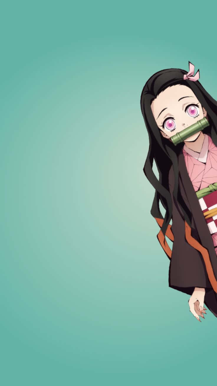 動漫女孩 桌布 壁紙 — 一個可愛的動漫女孩，長長的黑髮和粉紅色的眼睛，從右側探出頭來，用竹製口塞抵住嘴巴。