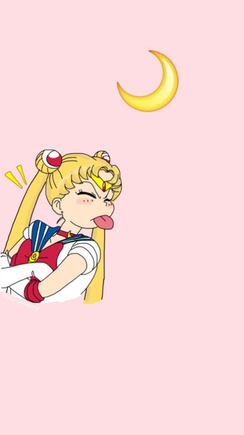 美少女戰士 桌布 壁紙 — 一個可愛的動漫女孩穿著水手服，在粉紅色背景上的黃色新月下頑皮地伸出舌頭。