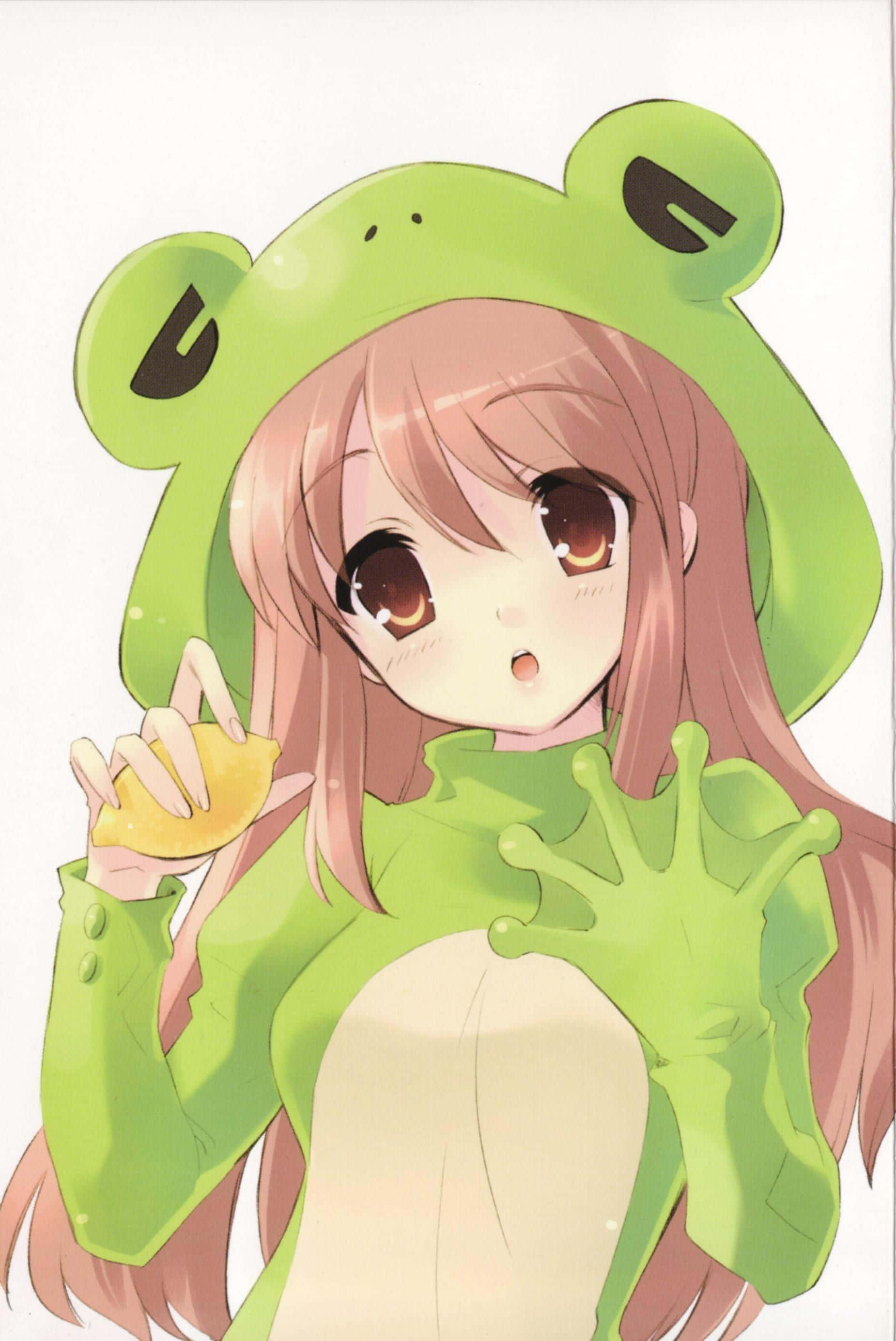 Mikuru Asahina 桌布 壁紙 — 一個可愛的動漫女孩穿著綠色青蛙服裝，在純白色背景前，睜大驚訝的眼睛拿著一個檸檬。