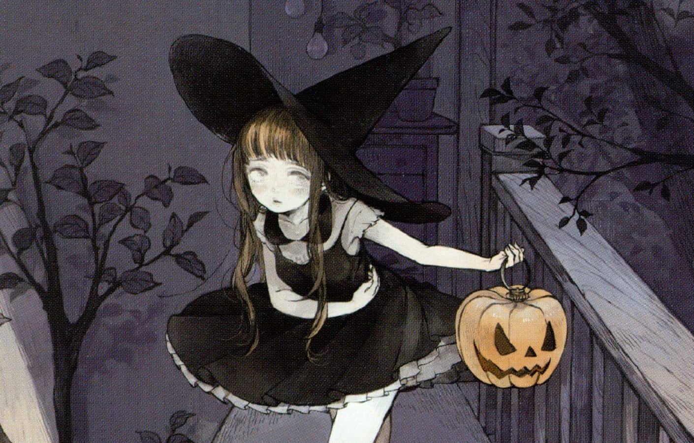 Witch Hats 桌布 壁紙 — 一個可愛的動漫女巫，戴著黑色帽子和穿著黑色裙子，在黃昏的門廊上拿著一個發光的南瓜燈。