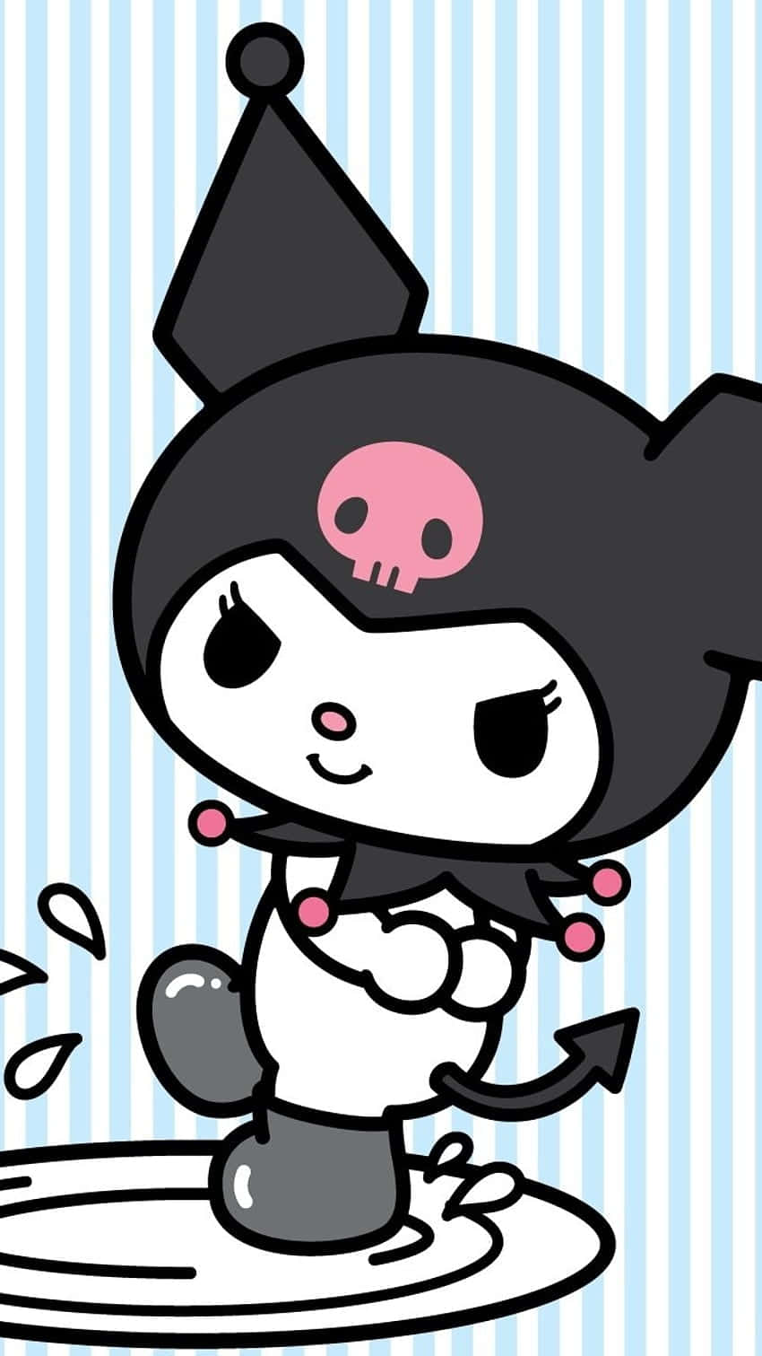 Hello Kitty And Friends 桌布 壁紙 — 一個可愛的卡通角色，戴著黑色帽子和粉紅色骷髏標誌，站在水坑中，帶著頑皮的表情潑水。