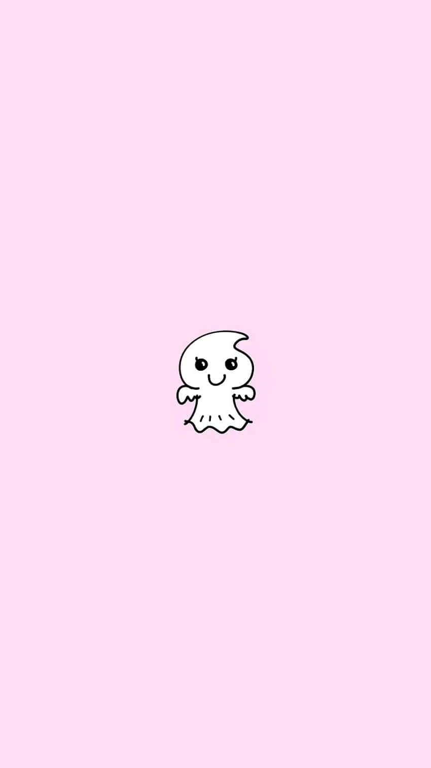 Pink Halloween 桌布 壁紙 — 一個可愛的白色卡通鬼魂，有大眼睛和微笑，獨自漂浮在柔和的粉紅色背景上。